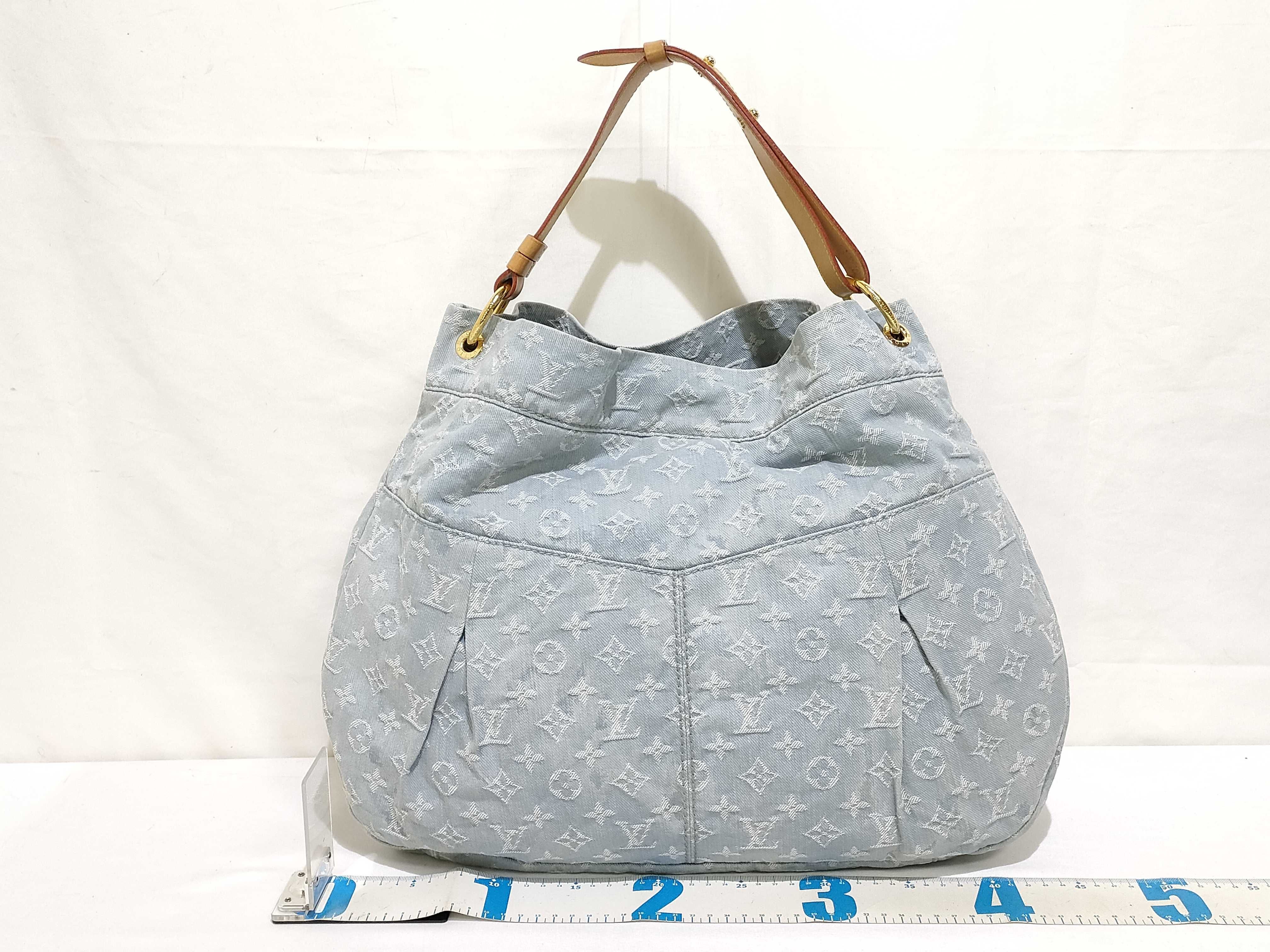 Monogram Denim Daily GM M40492 FO2101 Blue Shoulder Bag — view 2