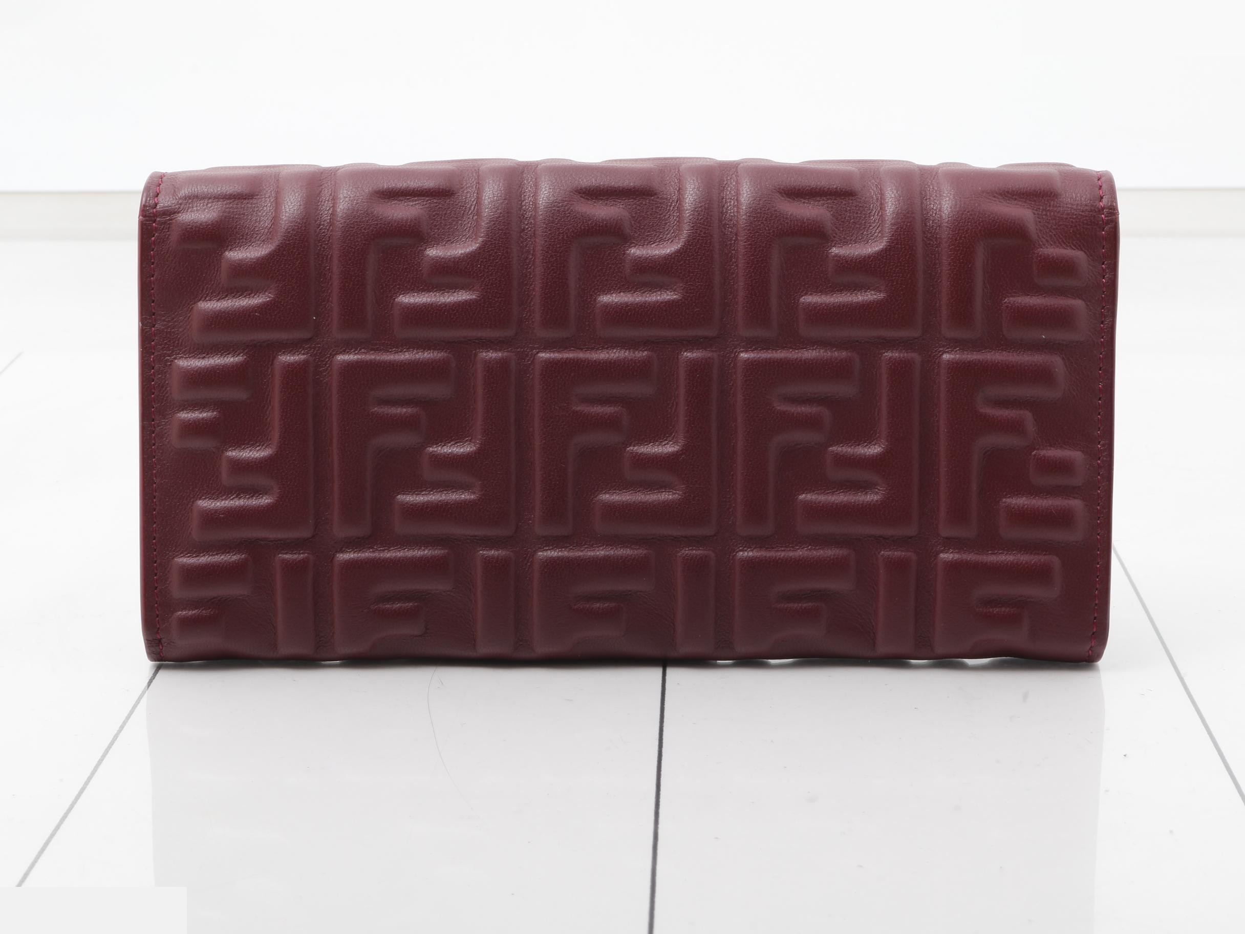 Other lines: Bags & Wallets - Chain Wallets — view 2