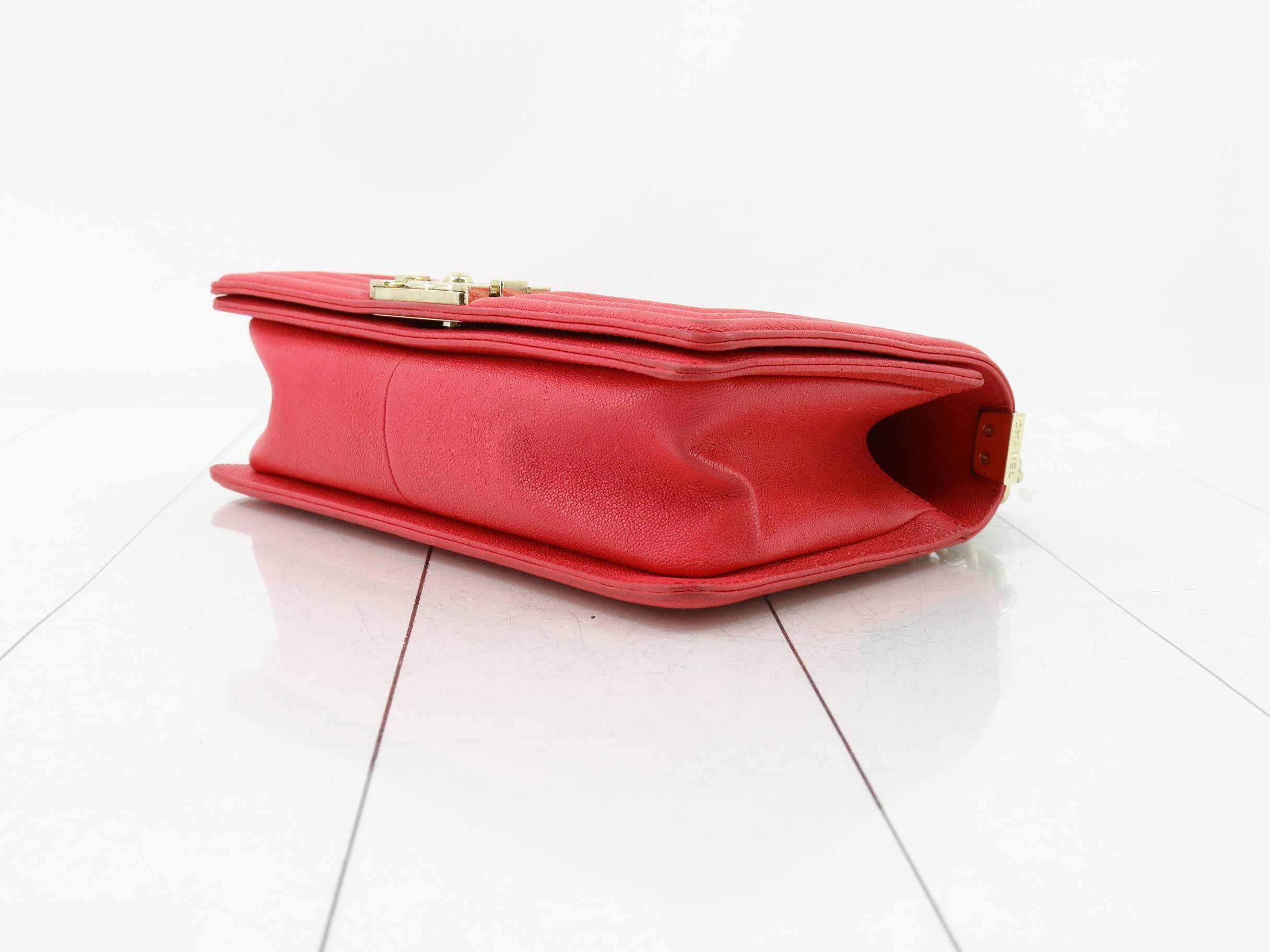 Boy Chanel Caviar Skin Chain Shoulder Bag — view 6