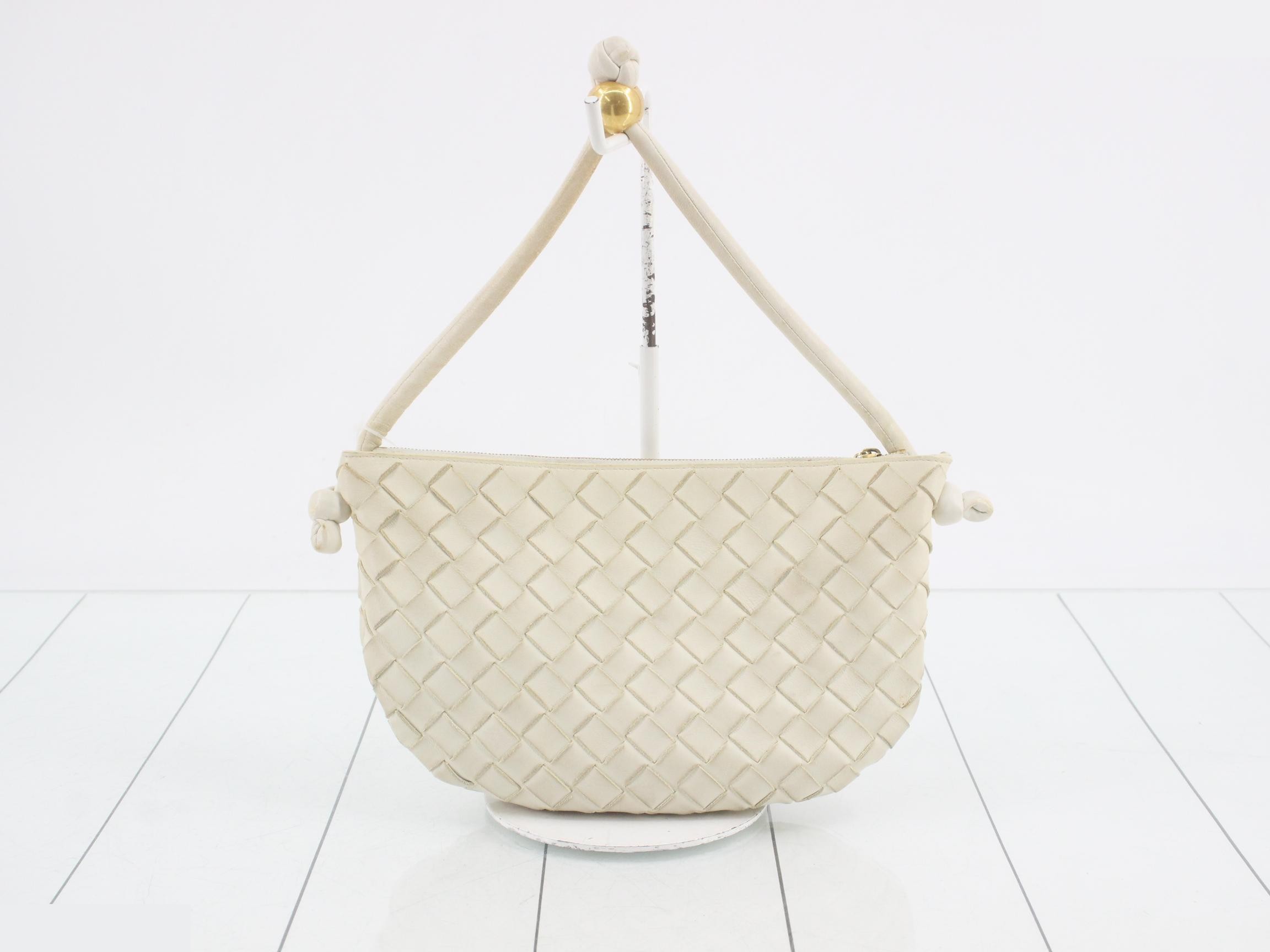 Intrecciato (bag) / Handbag — view 2