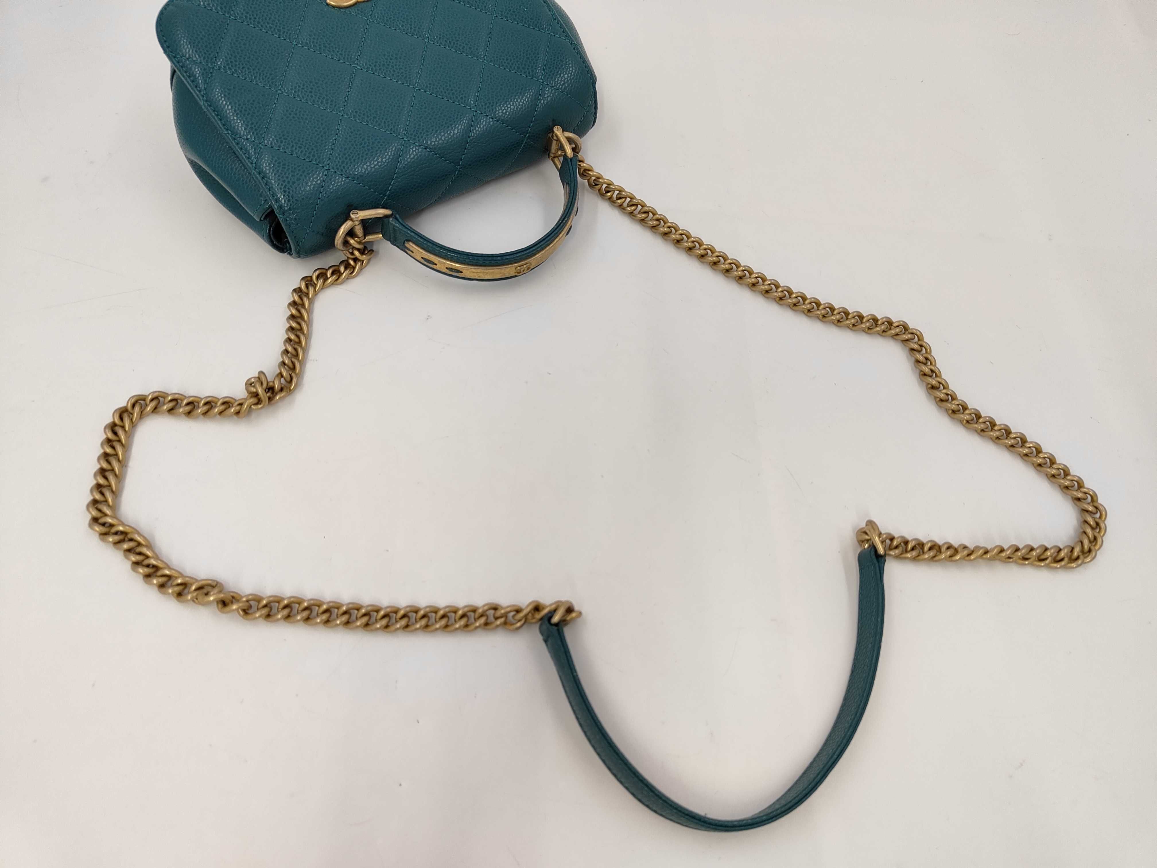 2-way Matelassé Chain Shoulder Bag 24648217 Bag — view 3