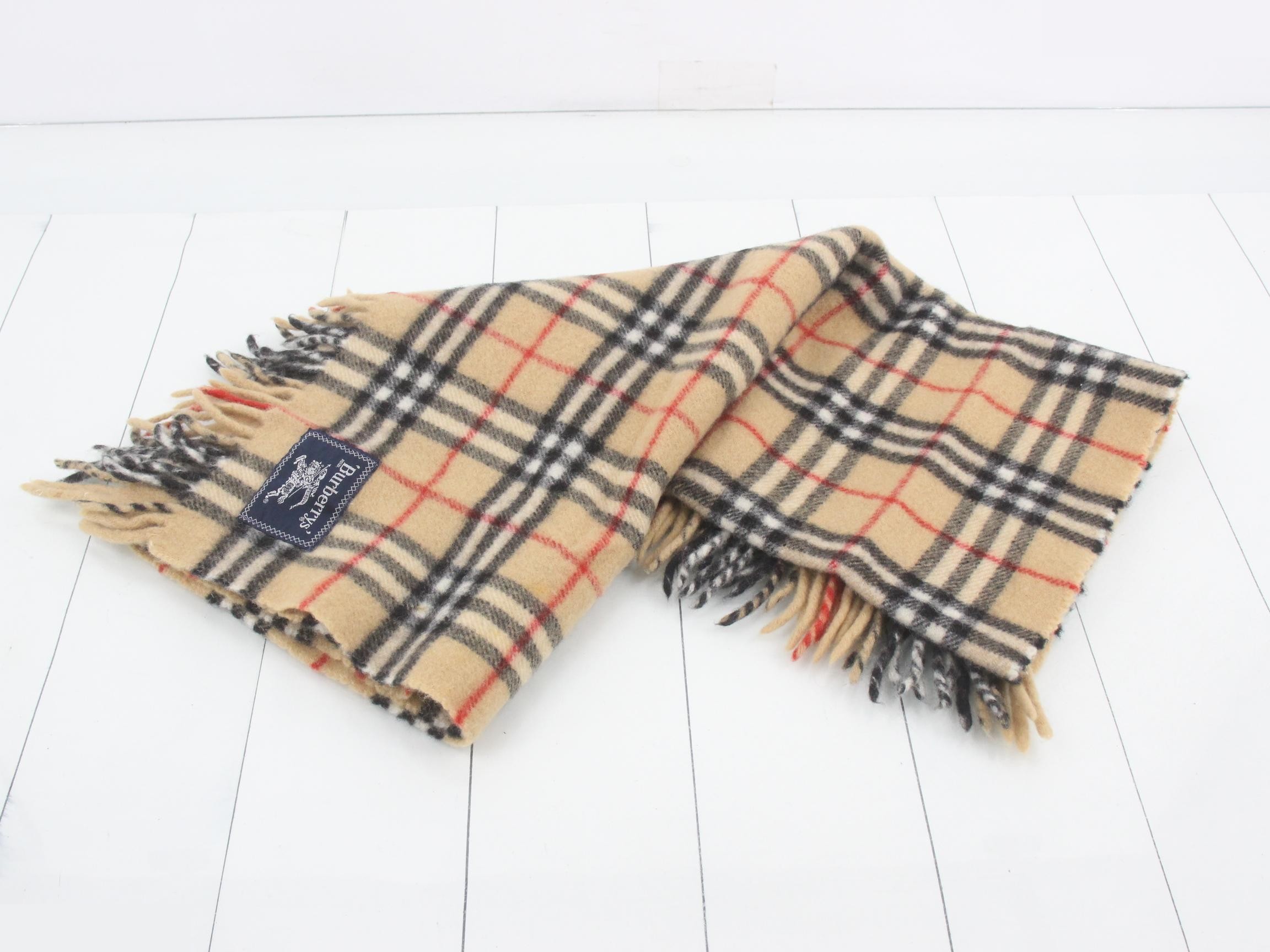 Other items: accessories, shawls (lap blankets) — view 2
