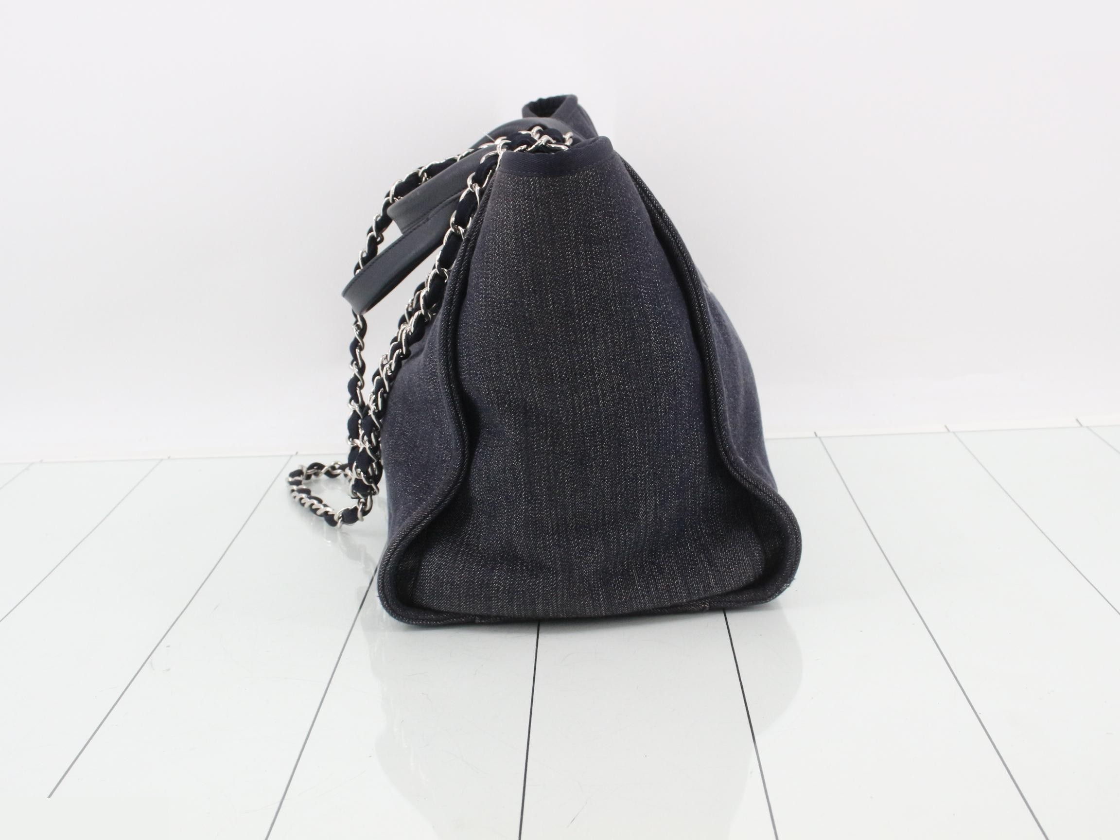 Deauville GM Chain Tote Bag, serial number 24 — view 4
