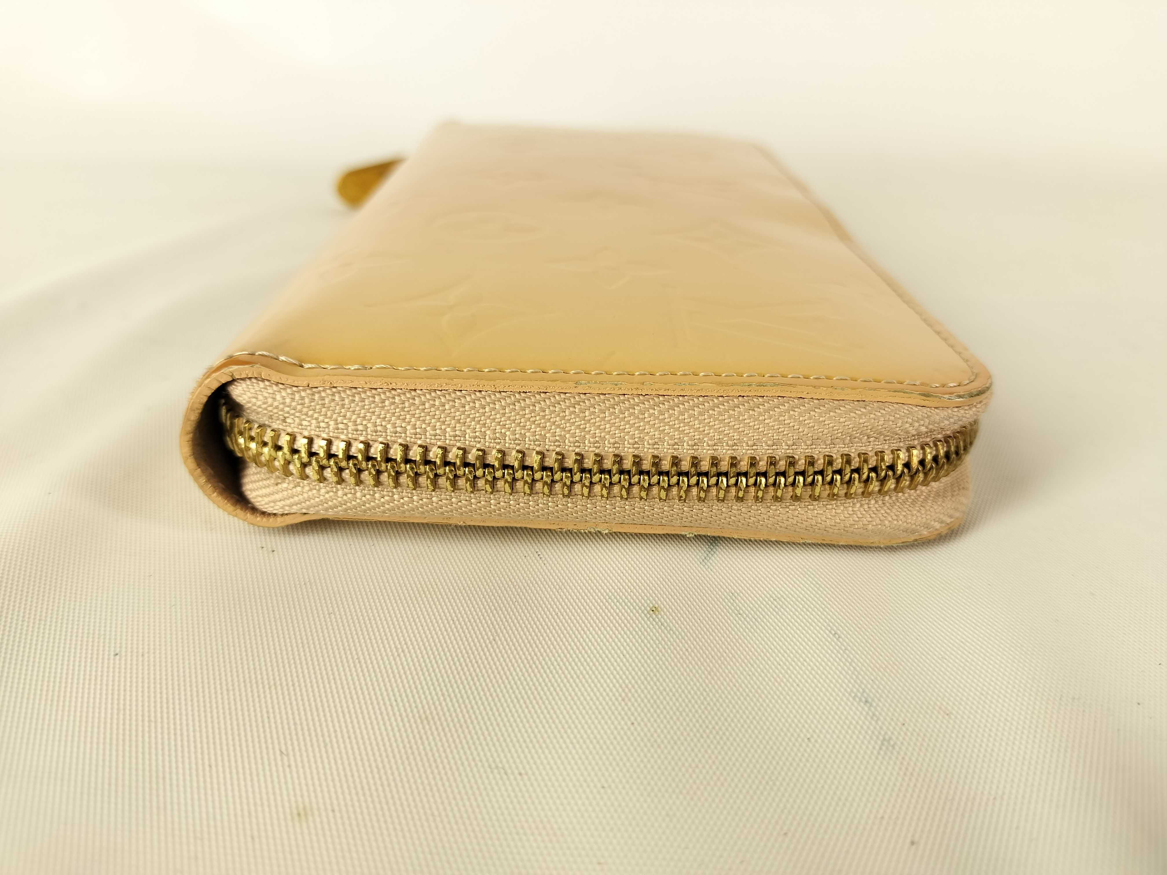 Vernis M91470 Zippy Wallet — view 3