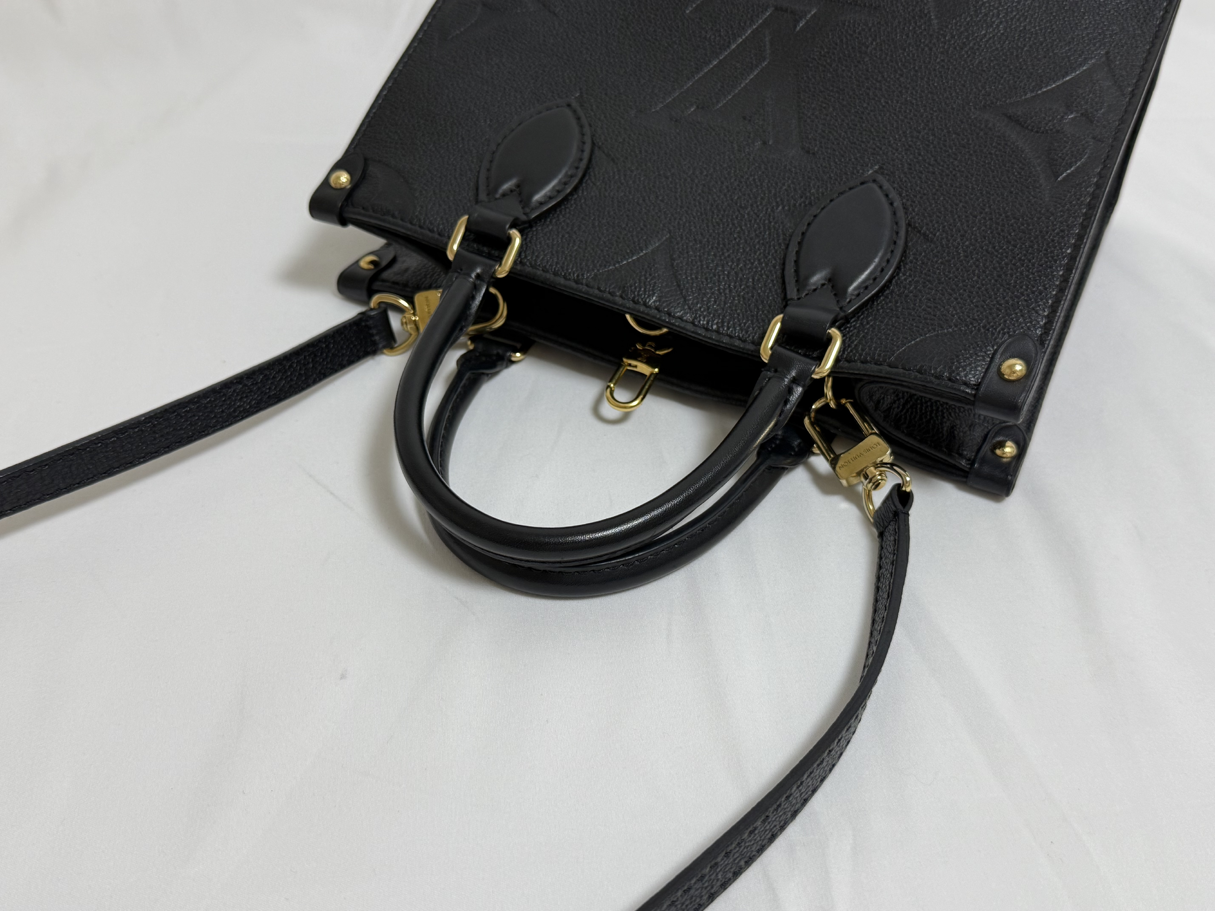 Monogram Empreinte On the Go PM M45653 IC Tag Strap Tote Bag — view 4