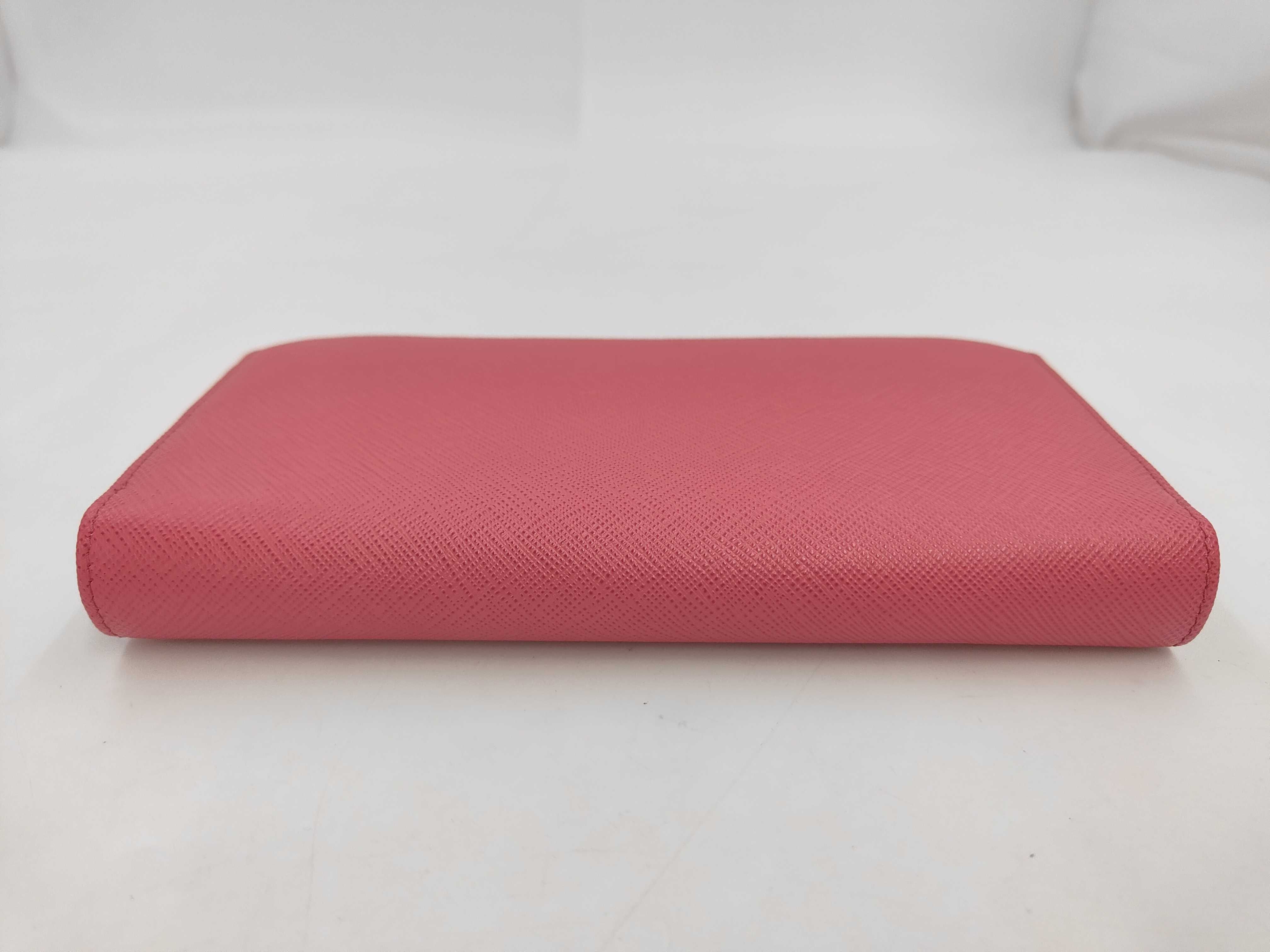 Saffiano Metal 1ML506 Leather Round Zip Wallet Pink — view 3