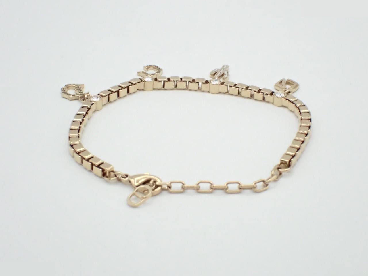 logo charm bracelet, approximately 25cm in length. — view 2