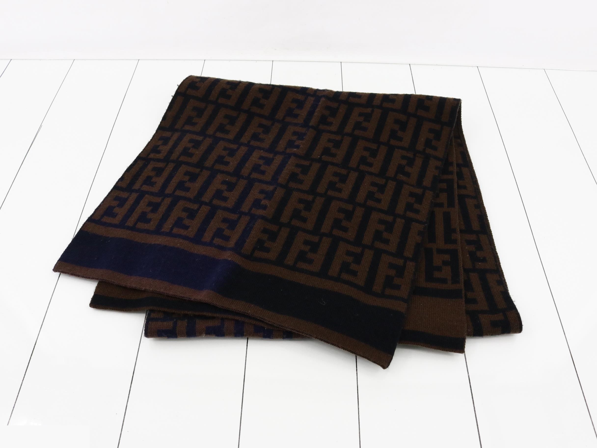 Zucca pattern, 50% wool, 50% acrylic, brown. — view 2