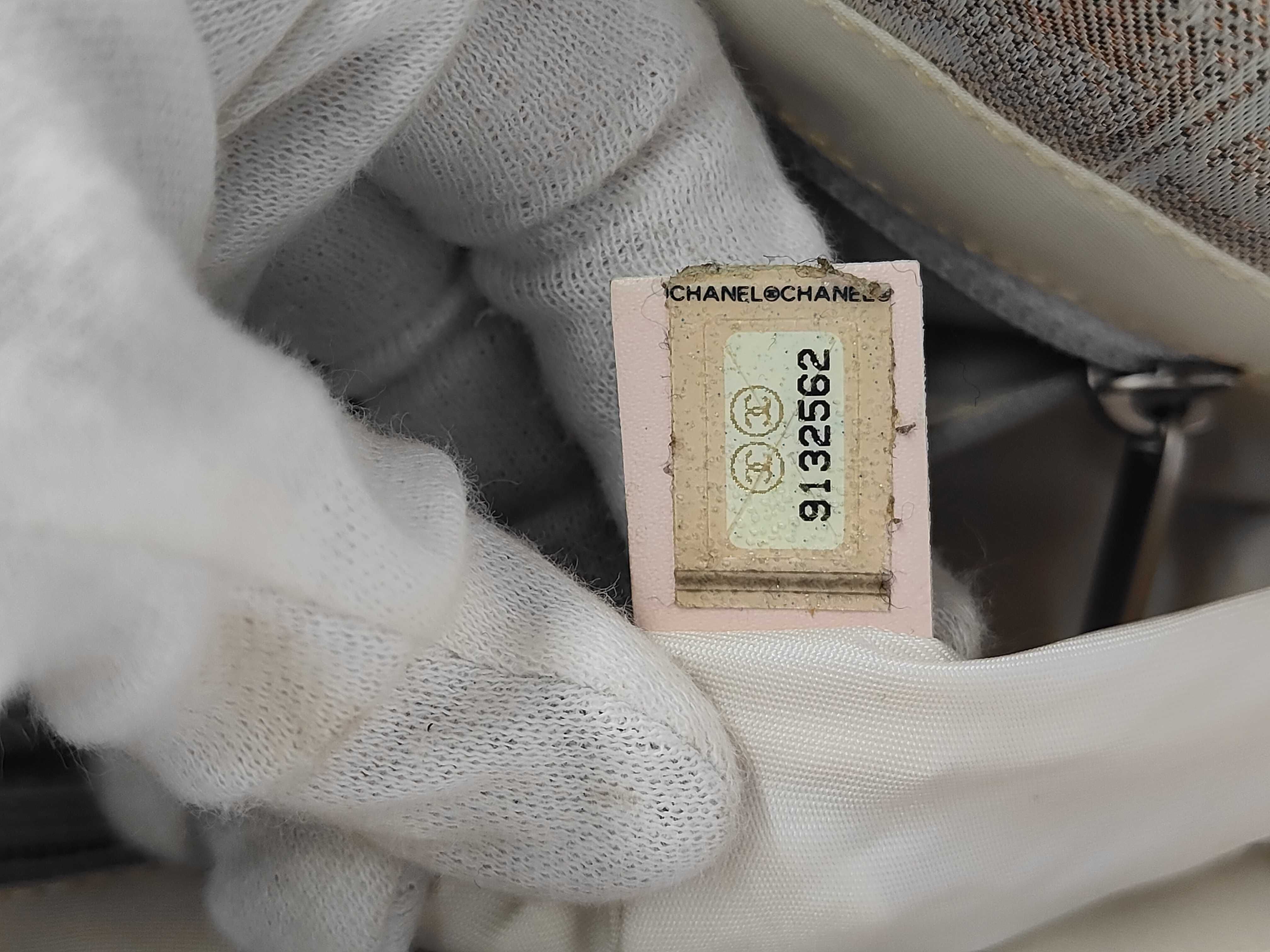 beige tote bag — view 11