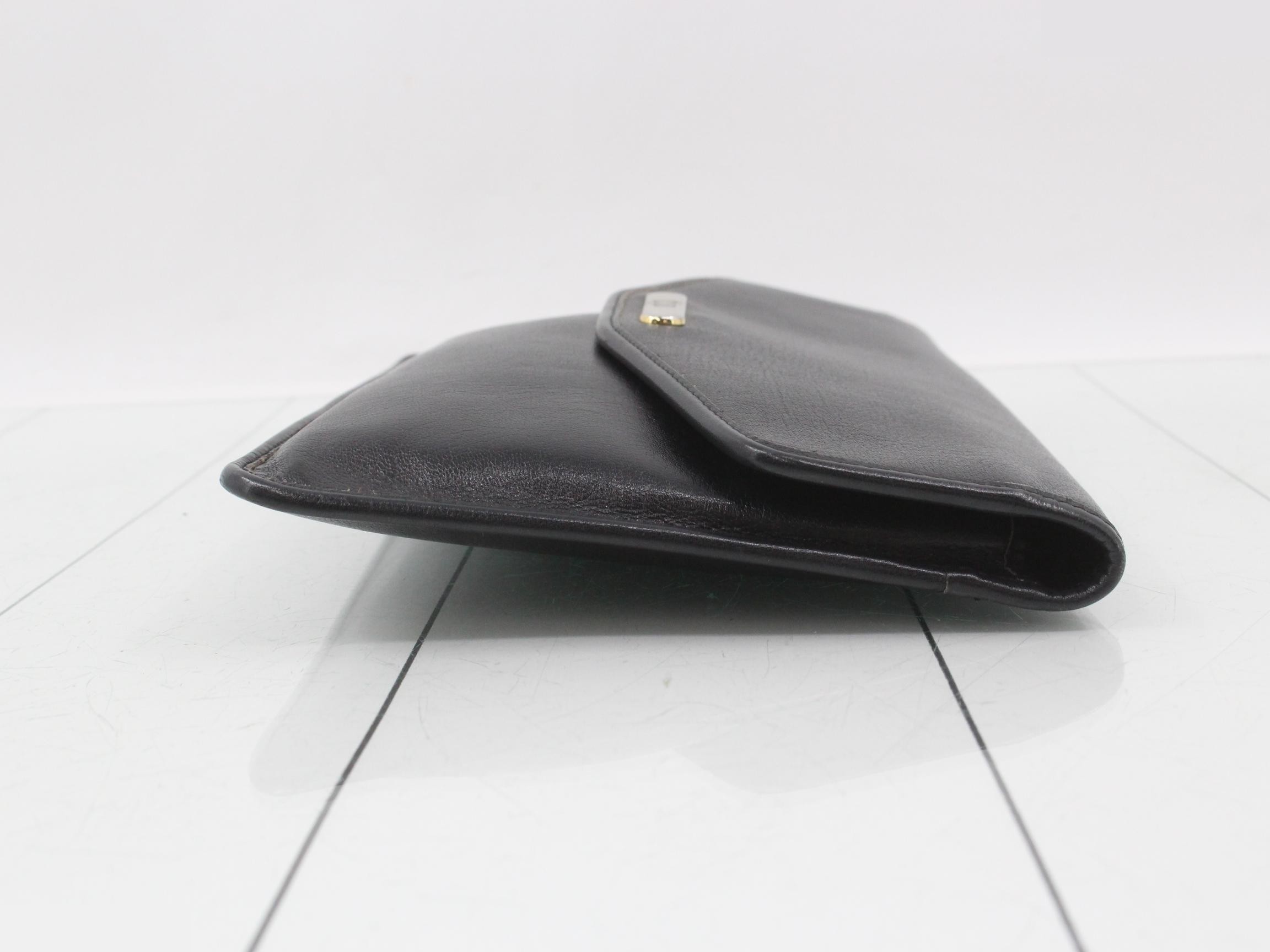 clutch bag — view 3