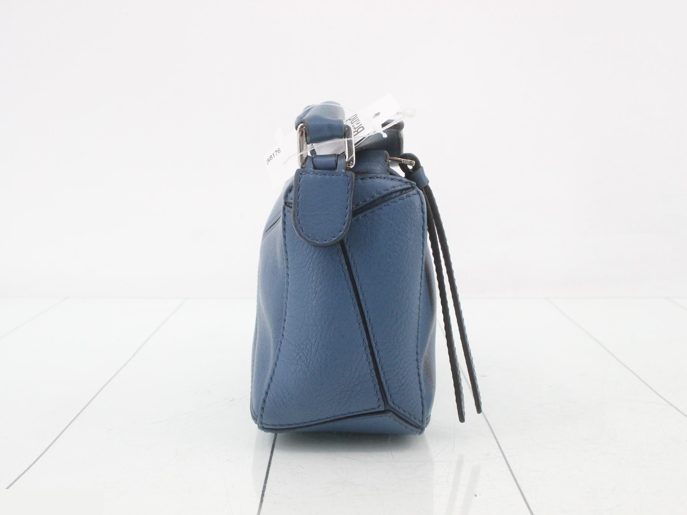 Shoulder bag — view 4