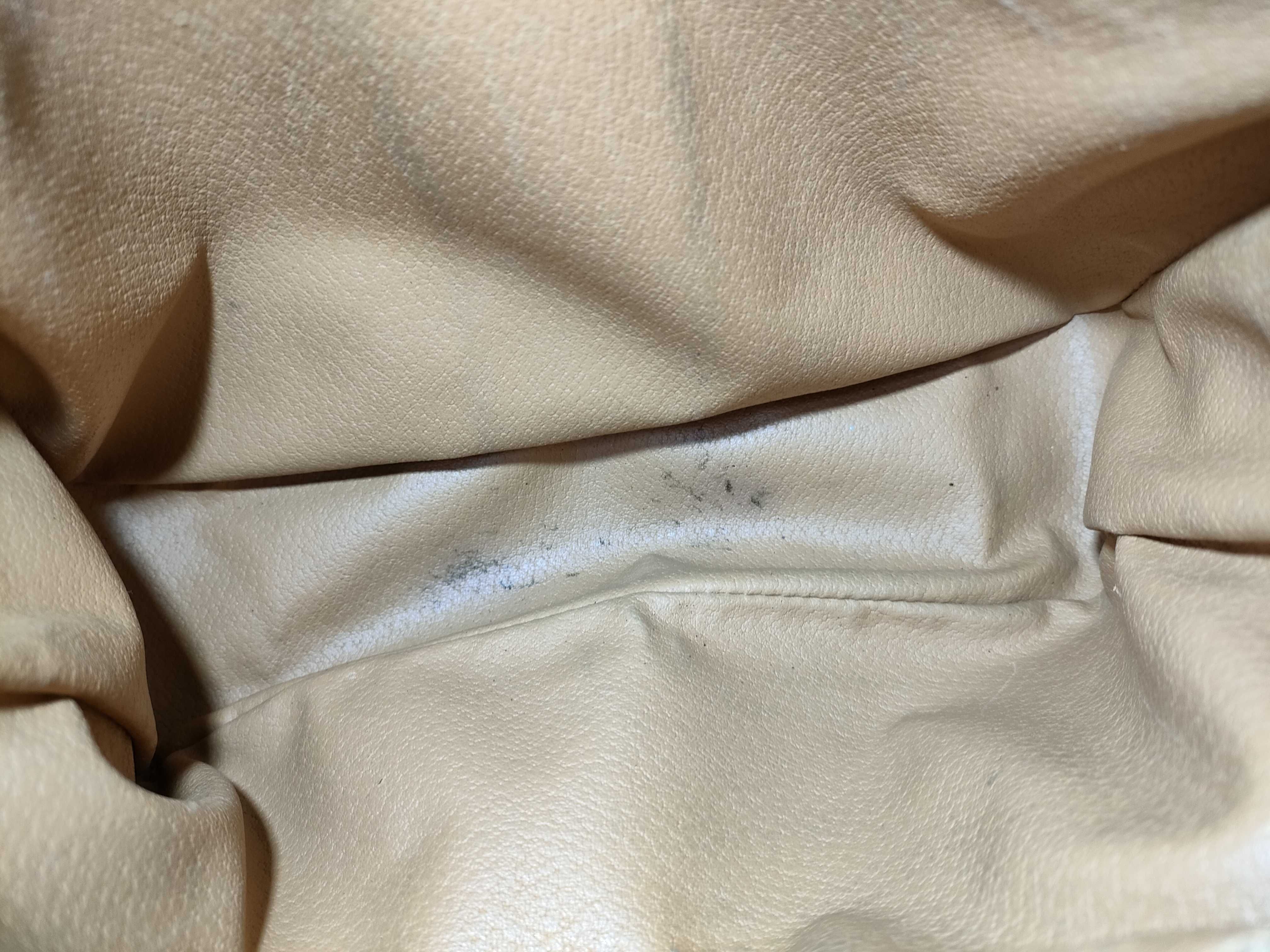 M10 Shoulder Bag — view 12
