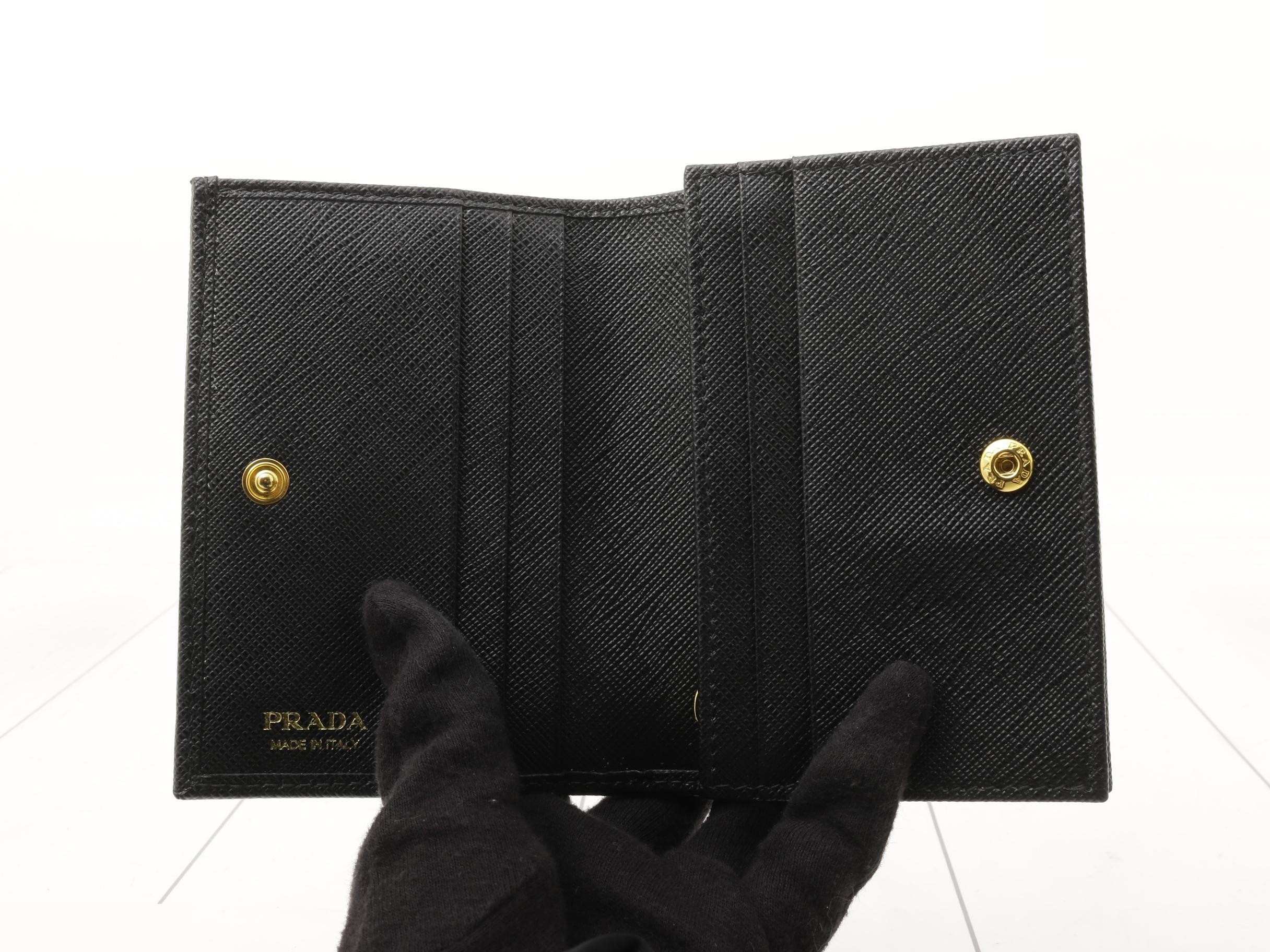 Other lines: Bags and Wallets — view 4