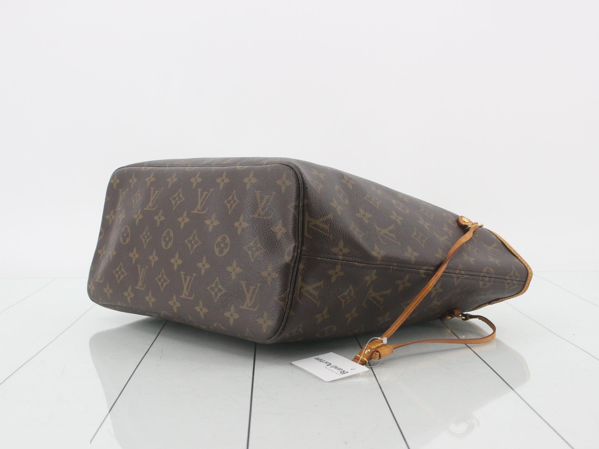 Monogram Neverfull MM Tote Bag — view 6