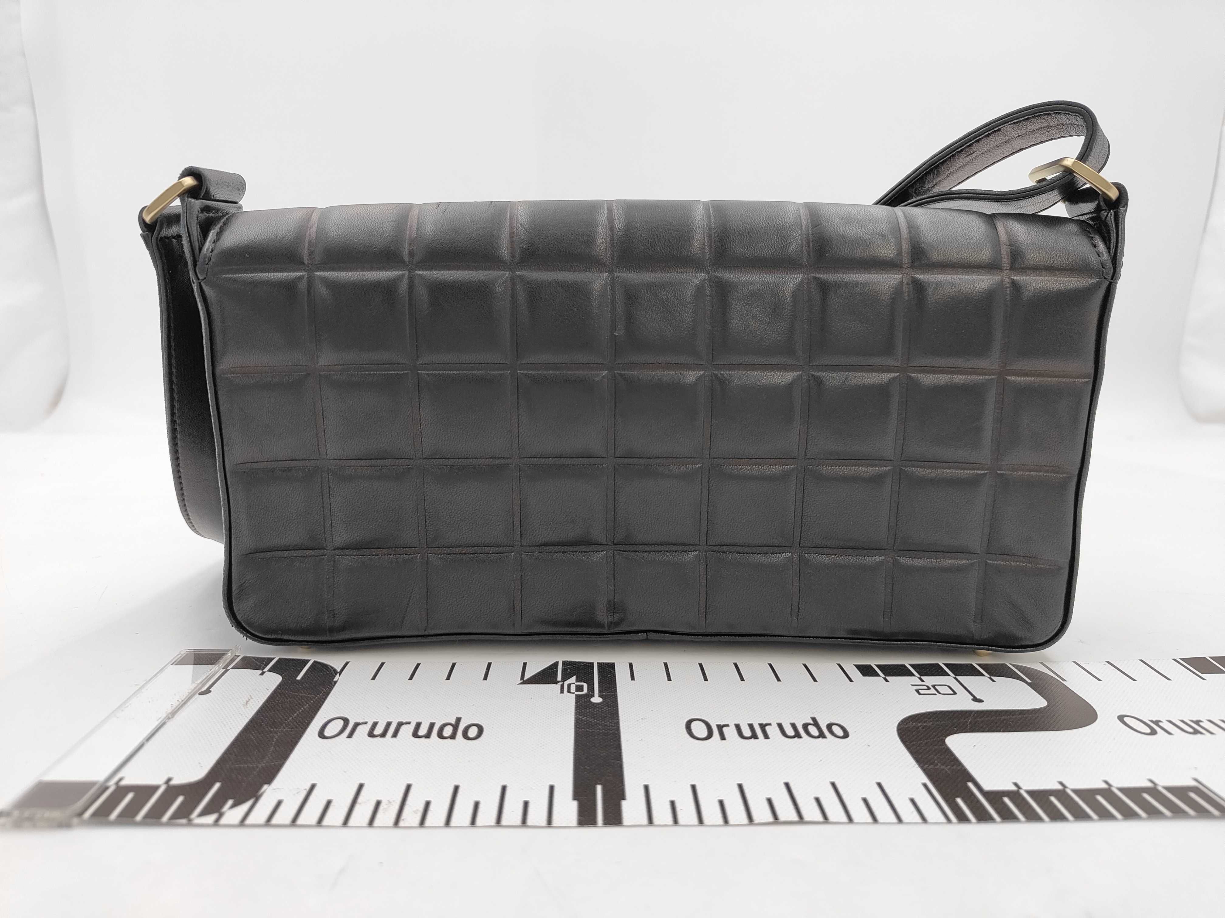 Chocolate Bar One-Shoulder Lambskin Black Shoulder Bag — view 2