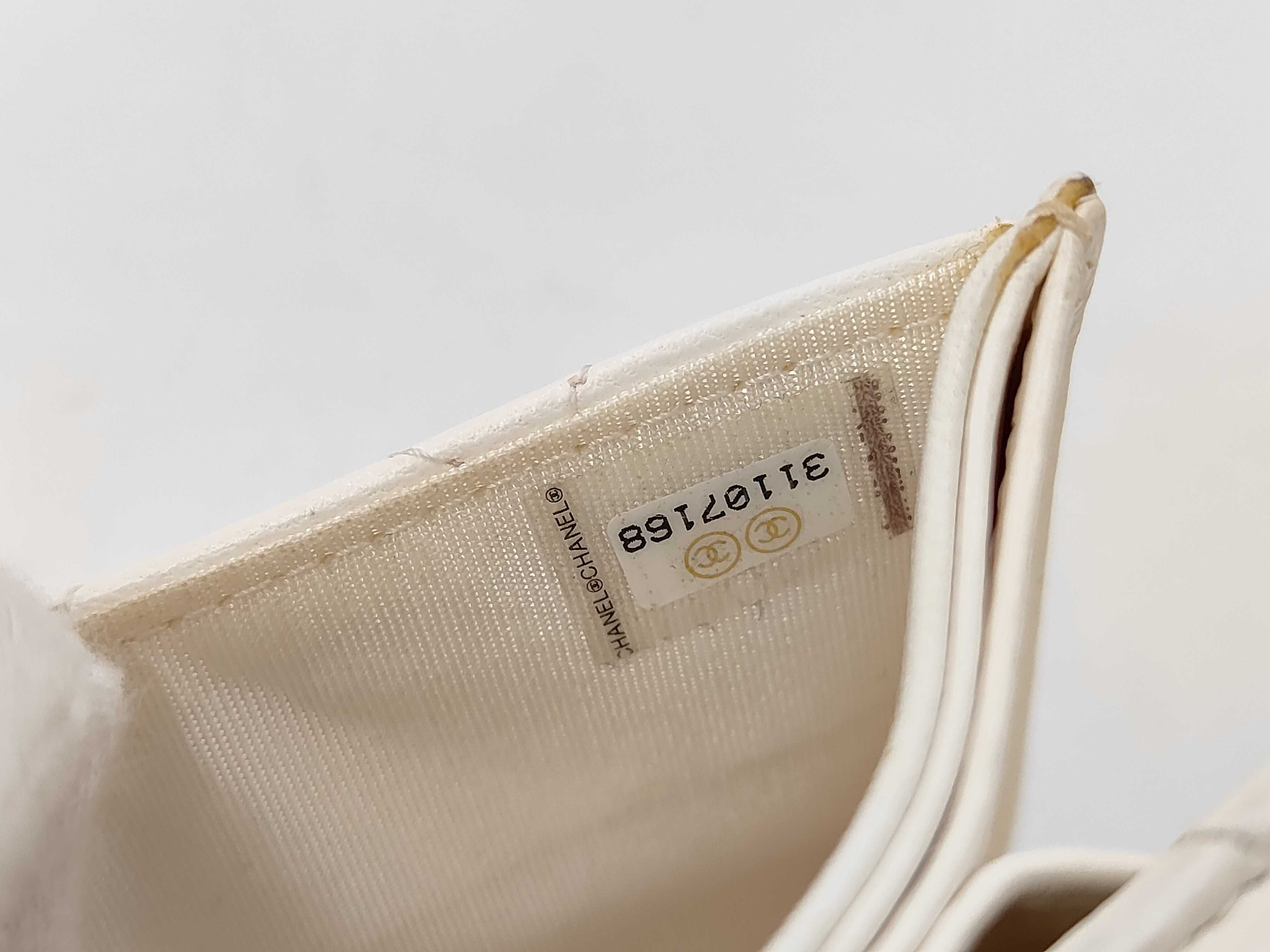 Chain Shoulder Bag — view 10