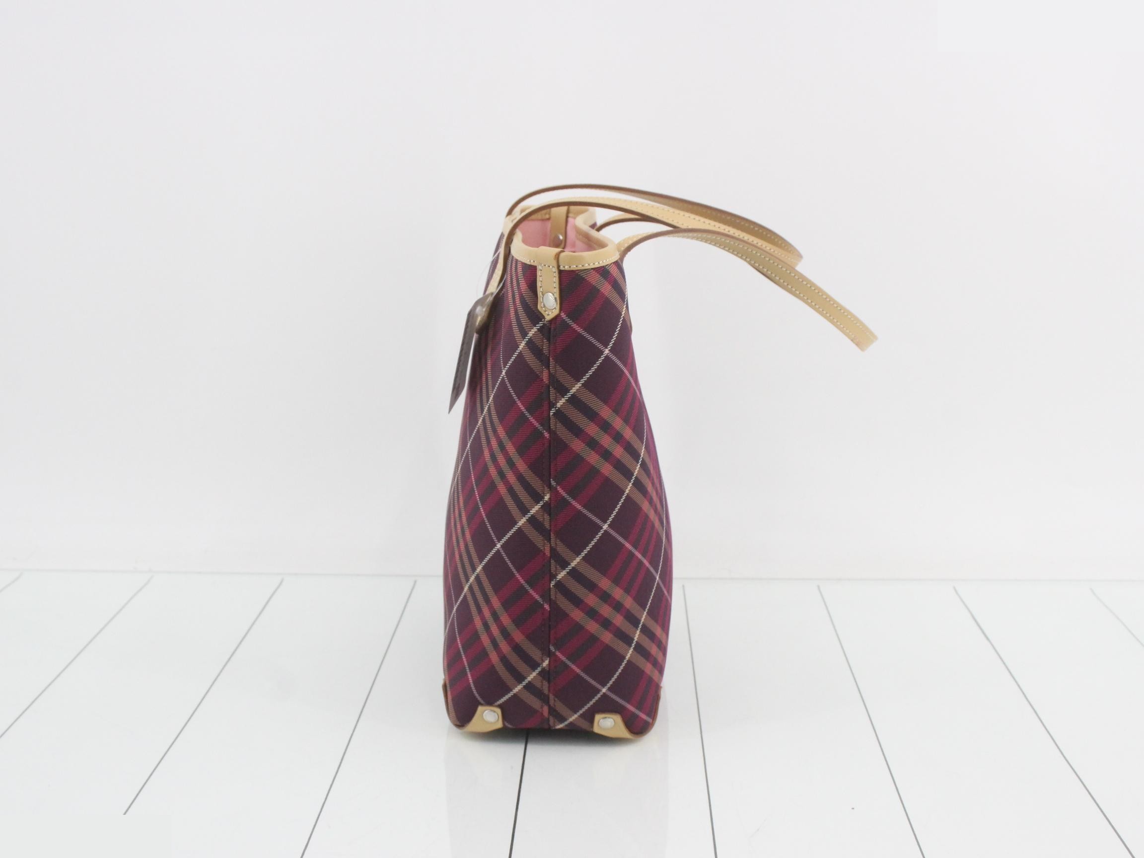 Blue Label Tote Bag (Checkered) — view 4
