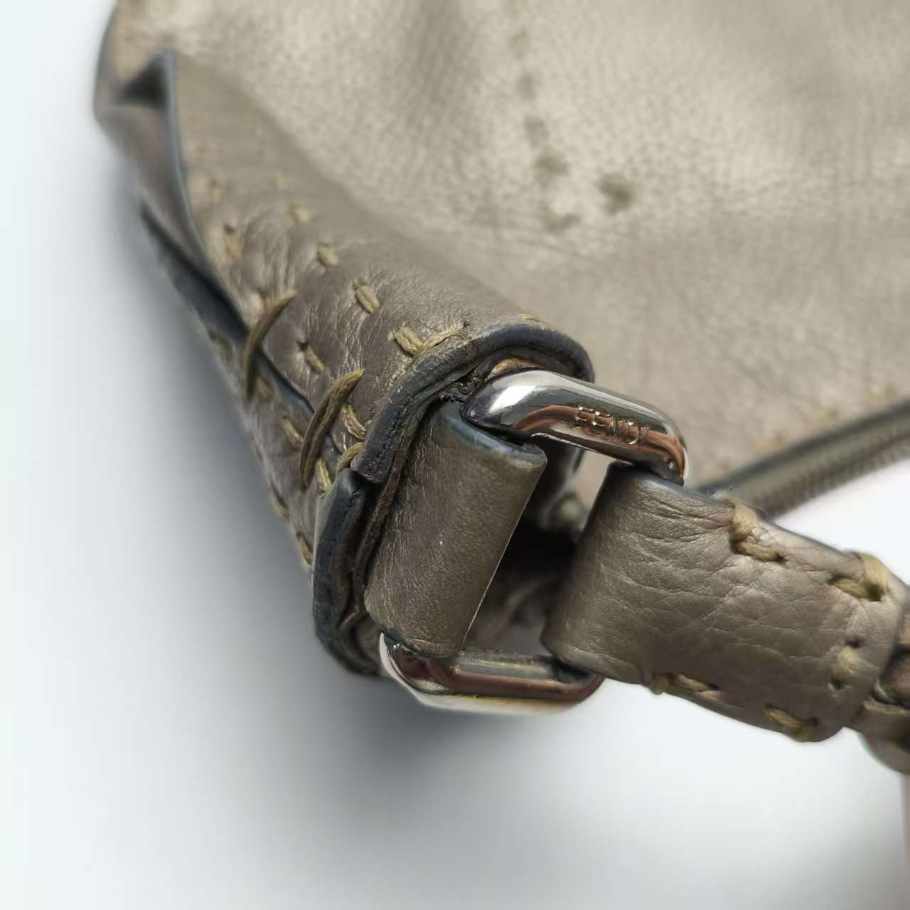 【*Shipped from: China*】FENDI Leather Handbag — view 11