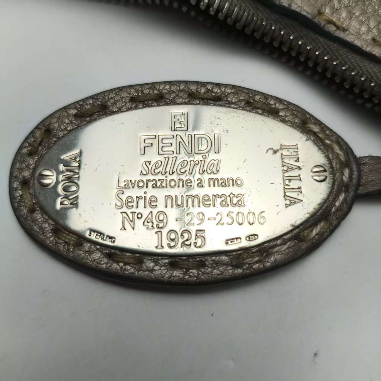【*Shipped from: China*】FENDI Leather Handbag — view 12