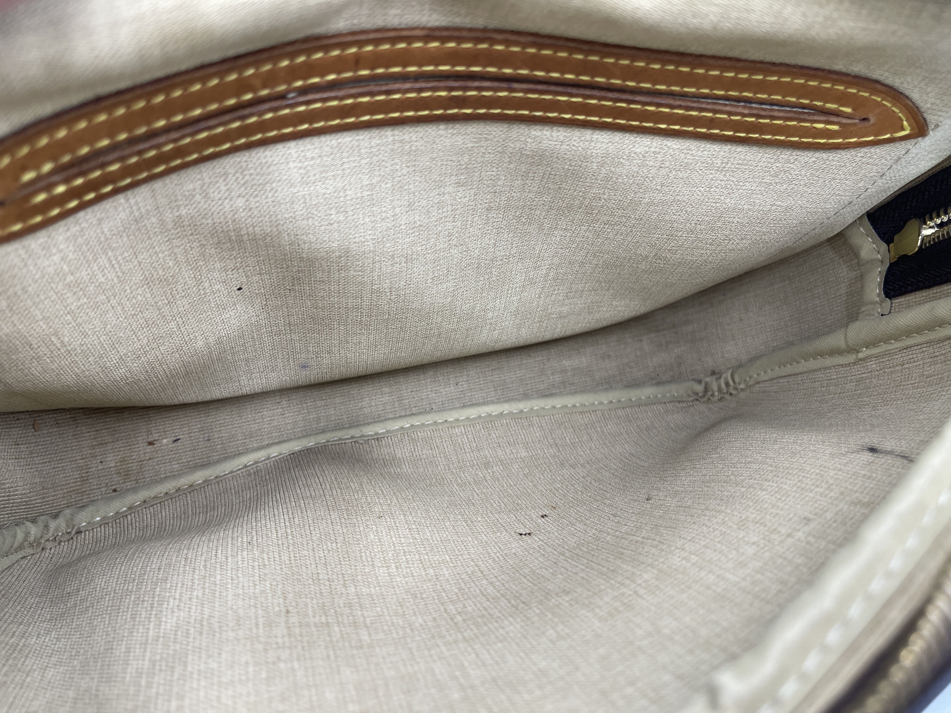 Monogram Reporter PM M45254 SP1929 Shoulder Bag — view 9