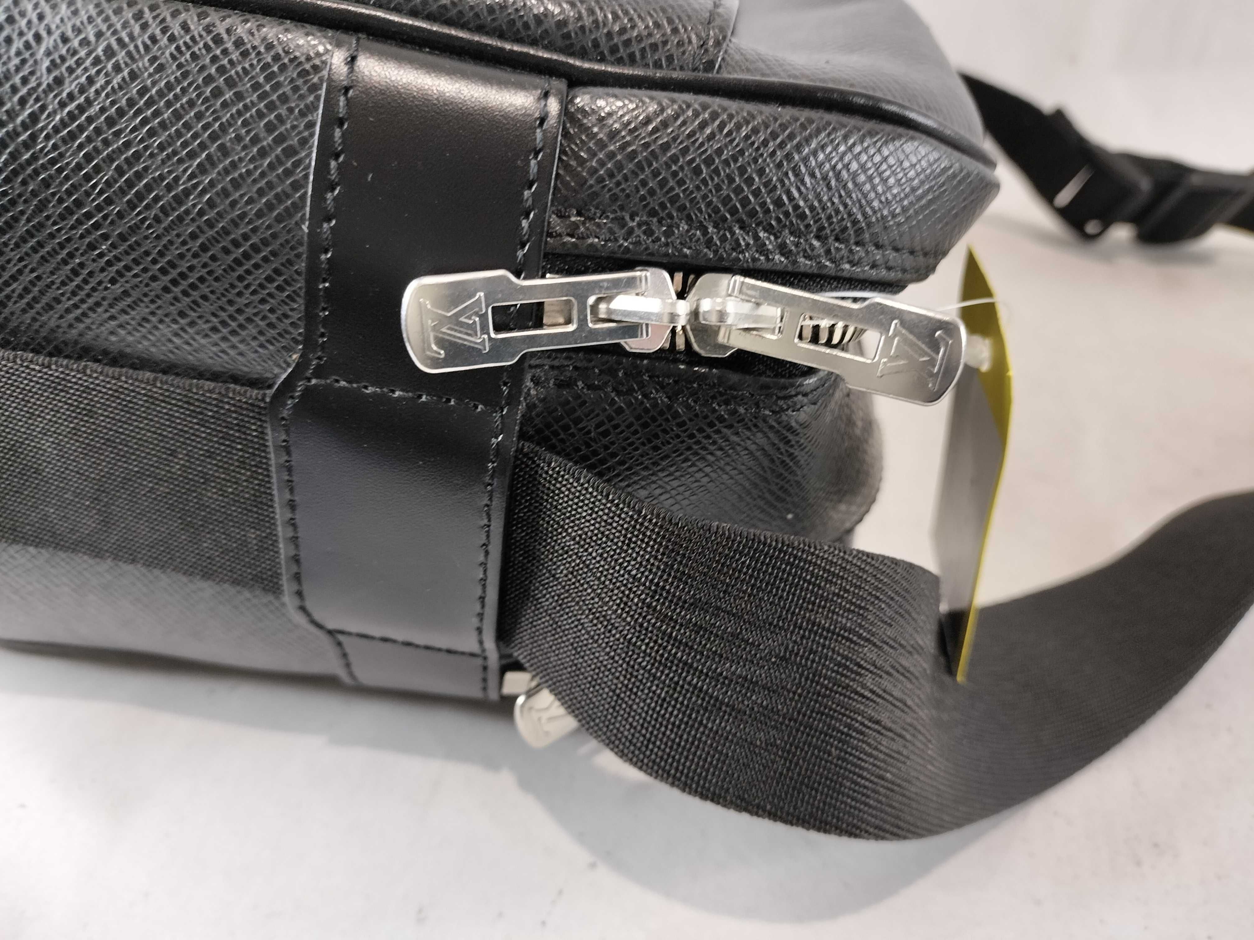Taiga M30154 Reporter PM Shoulder Bag — view 5