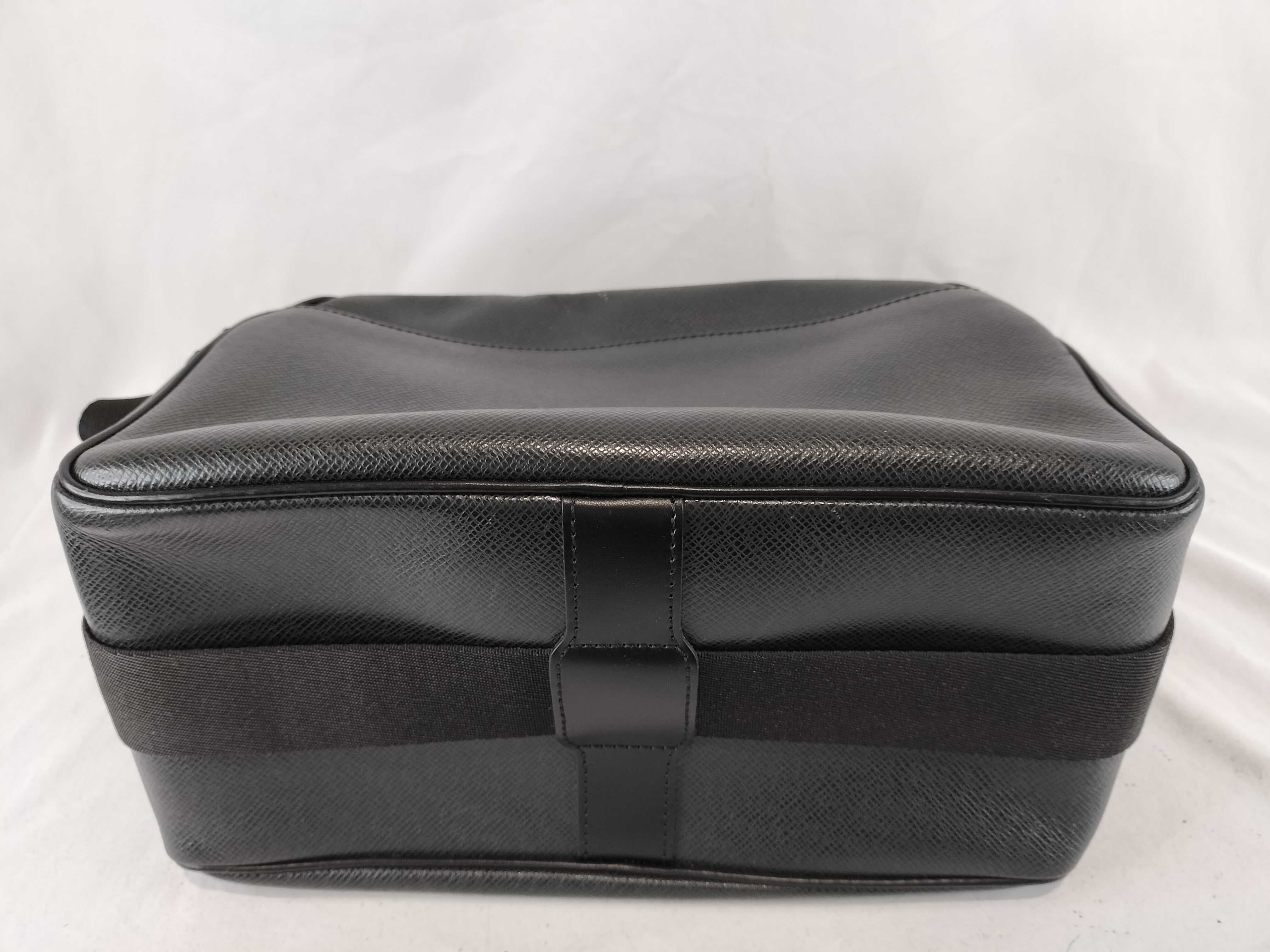 Taiga M30154 Reporter PM Shoulder Bag — view 7