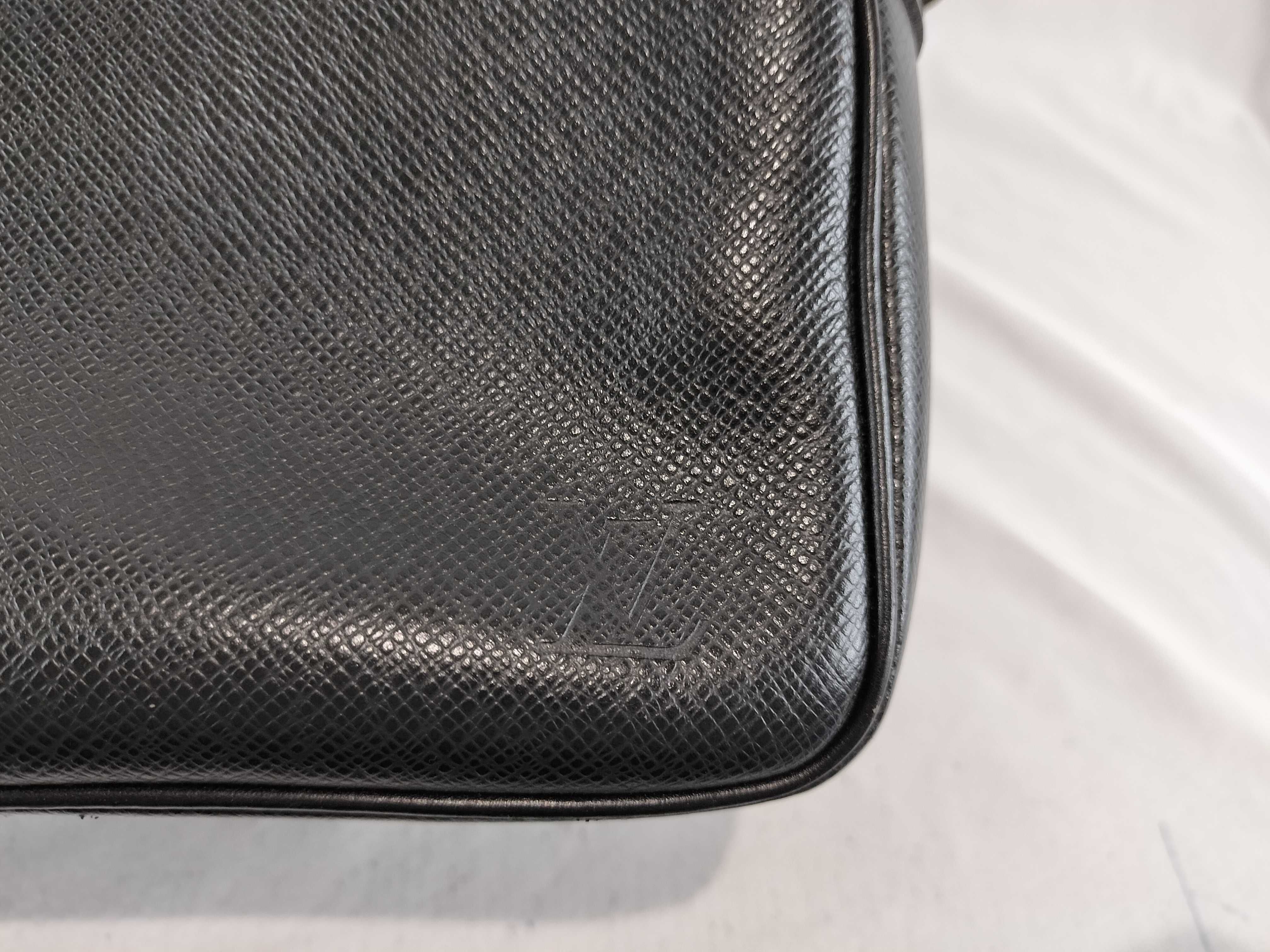 Taiga M30154 Reporter PM Shoulder Bag — view 8