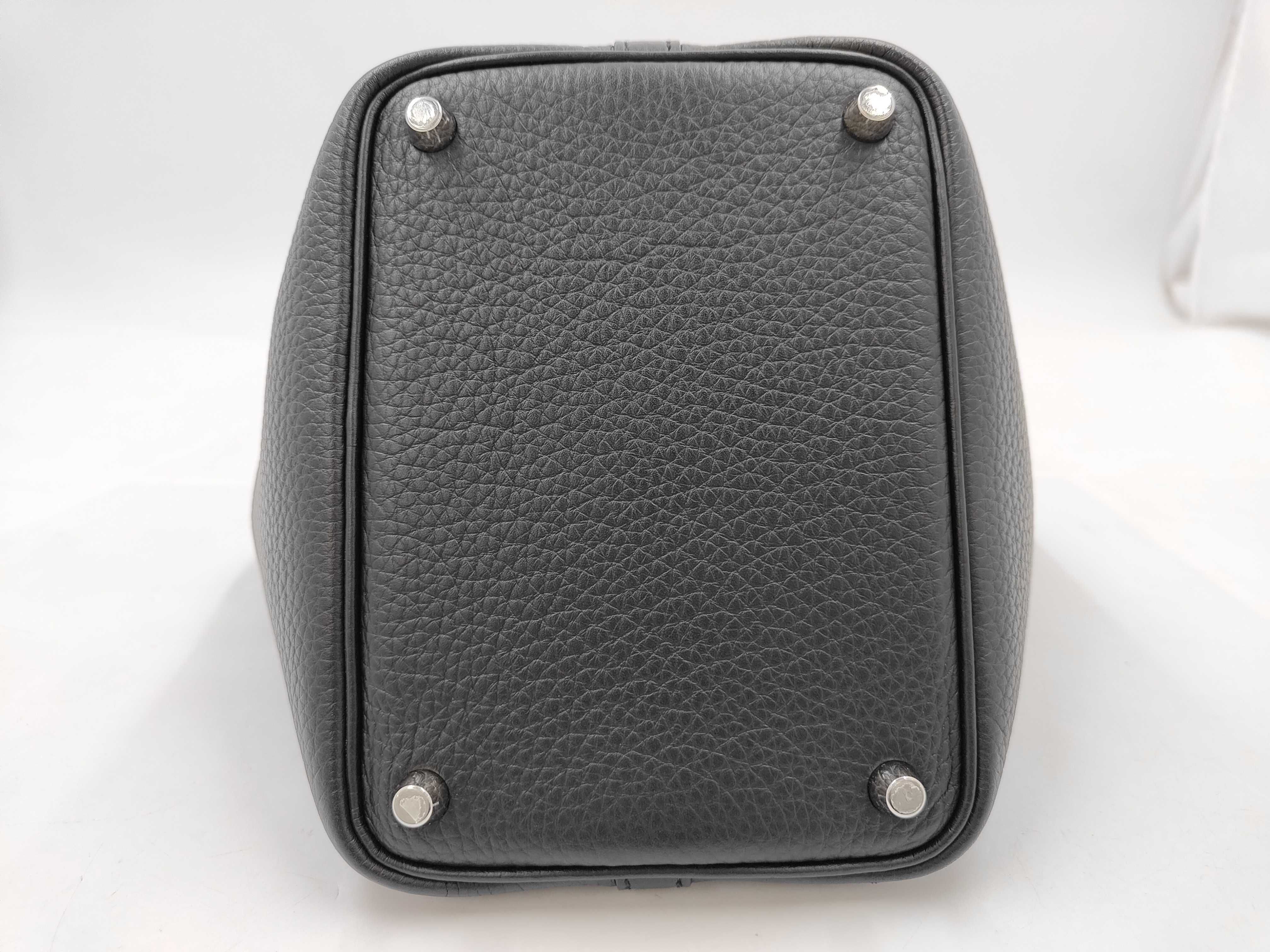 Picotin Lock PM Taurillon Leather, Black, W Stamp, 2024, Box, Dust Bag, Padlock, Key, Handbag — view 6