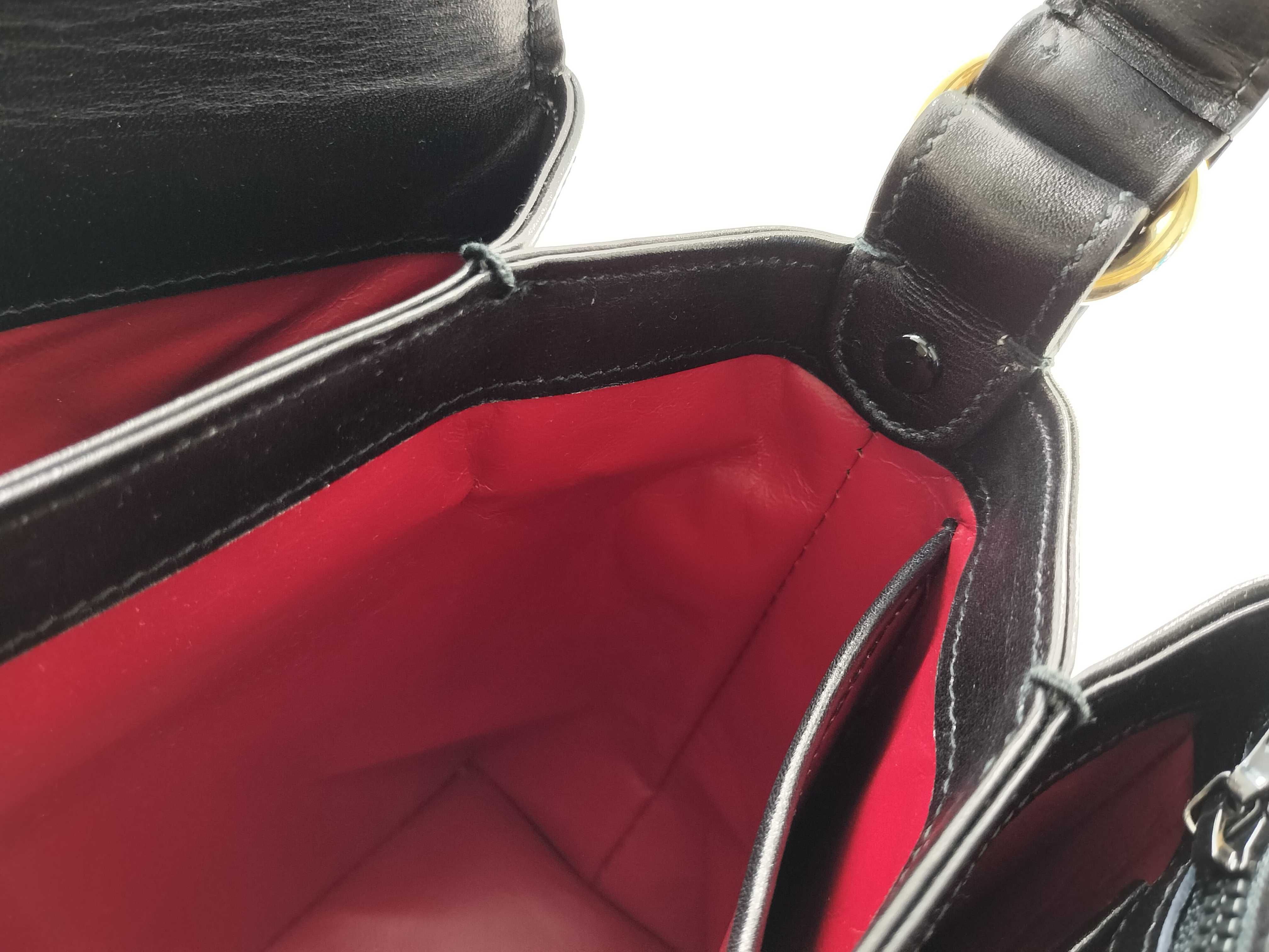 Old Gucci Old Turnlock Leather Handbag — view 11