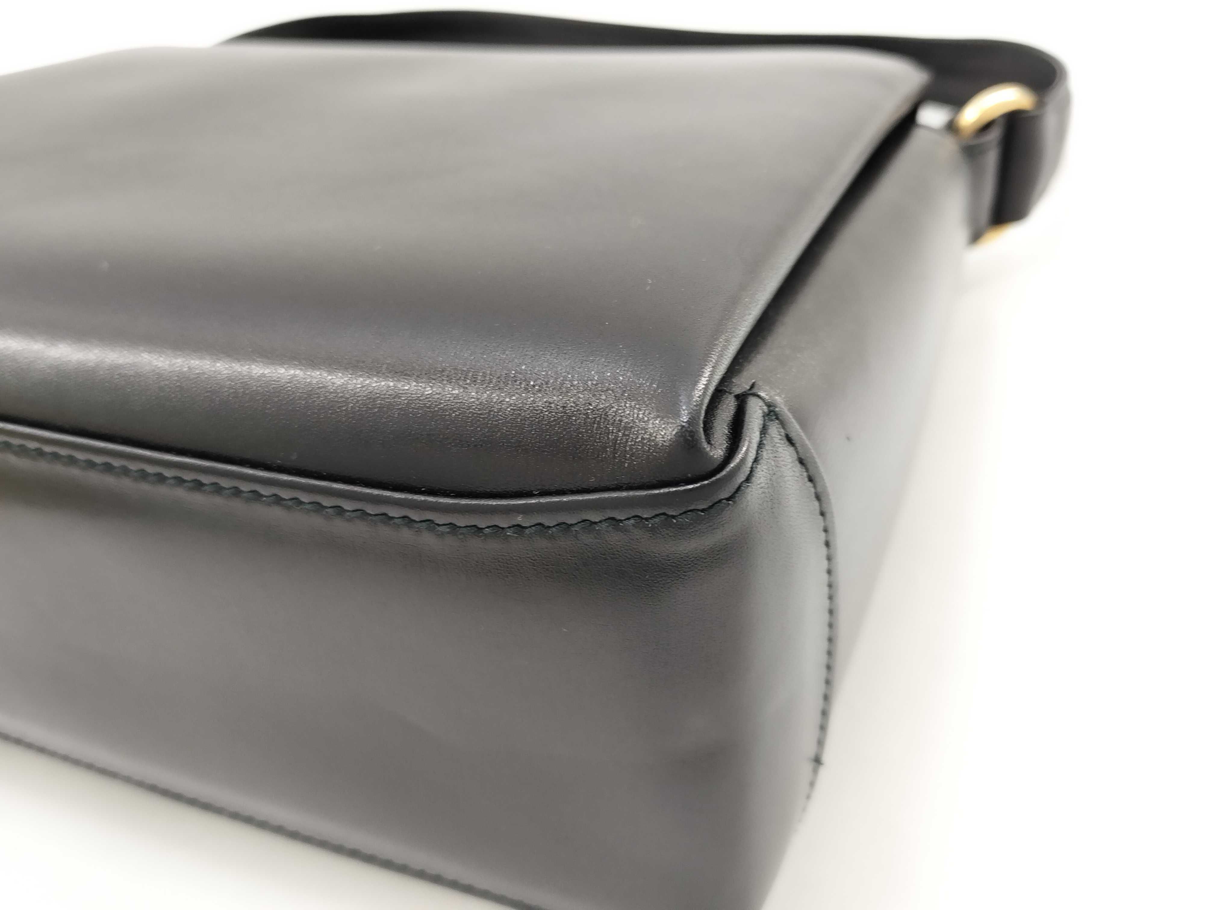 Old Gucci Old Turnlock Leather Handbag — view 5