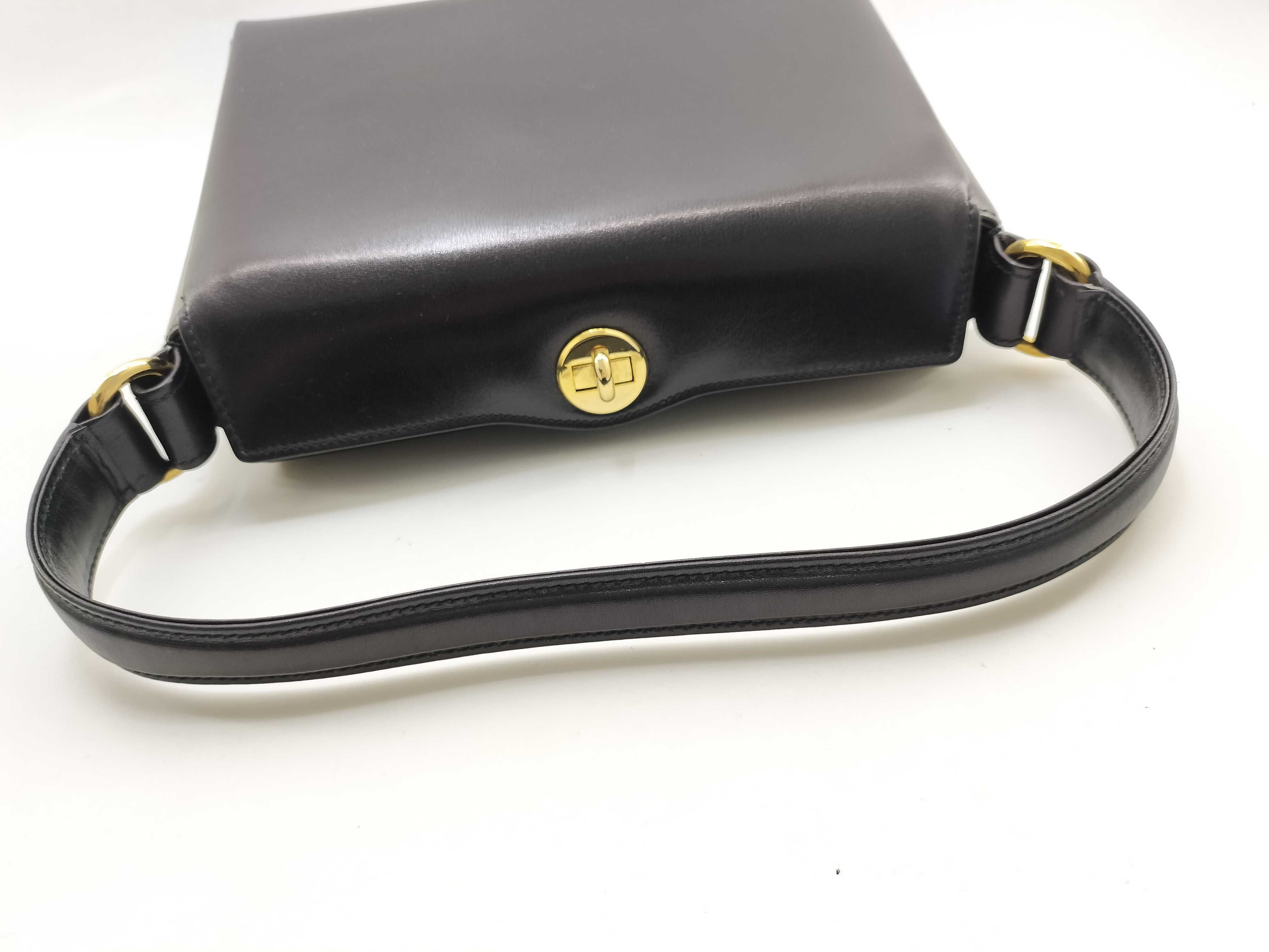 Old Gucci Old Turnlock Leather Handbag — view 8