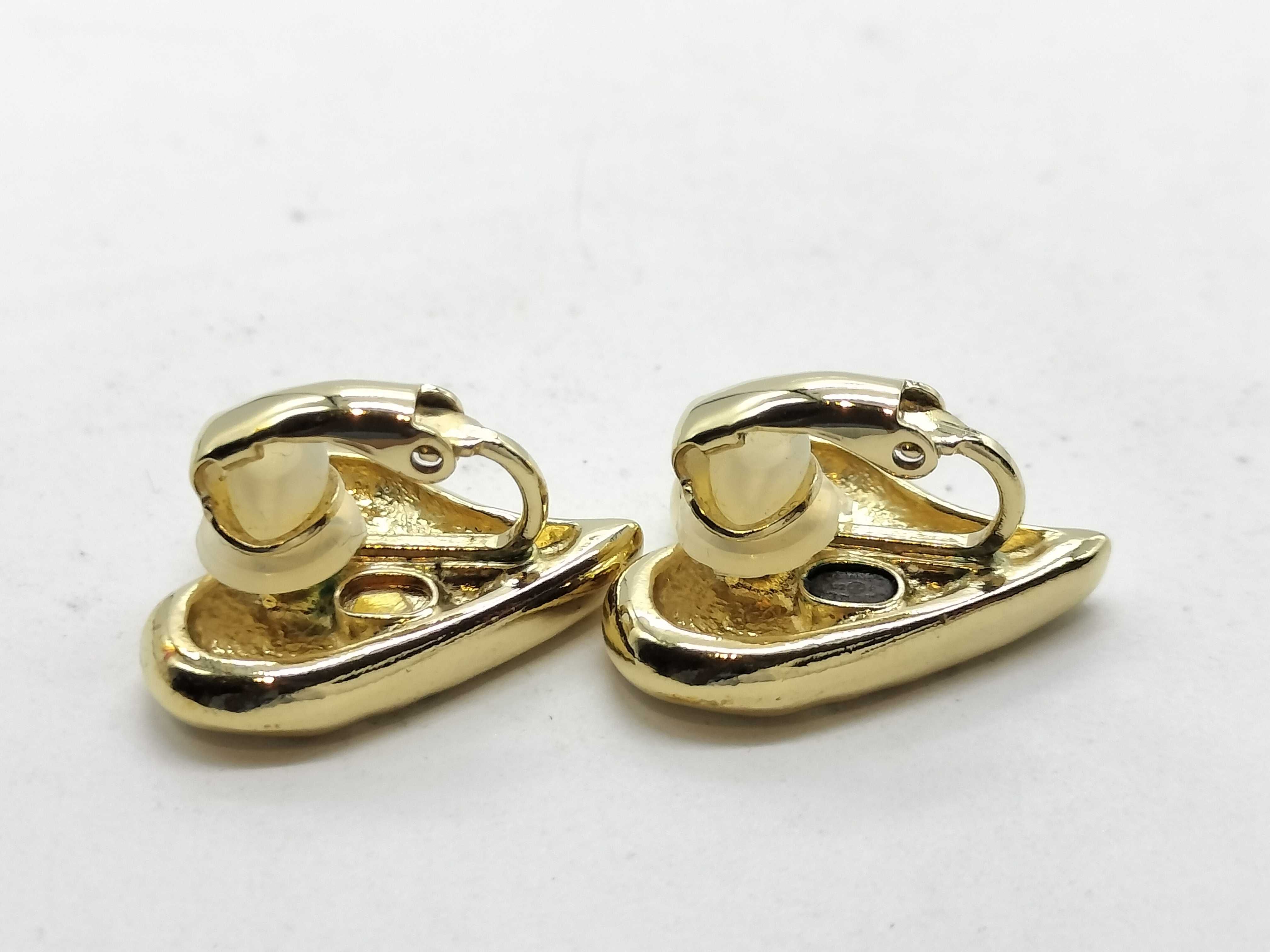Heart Earrings A22P Coco Mark Earrings — view 3