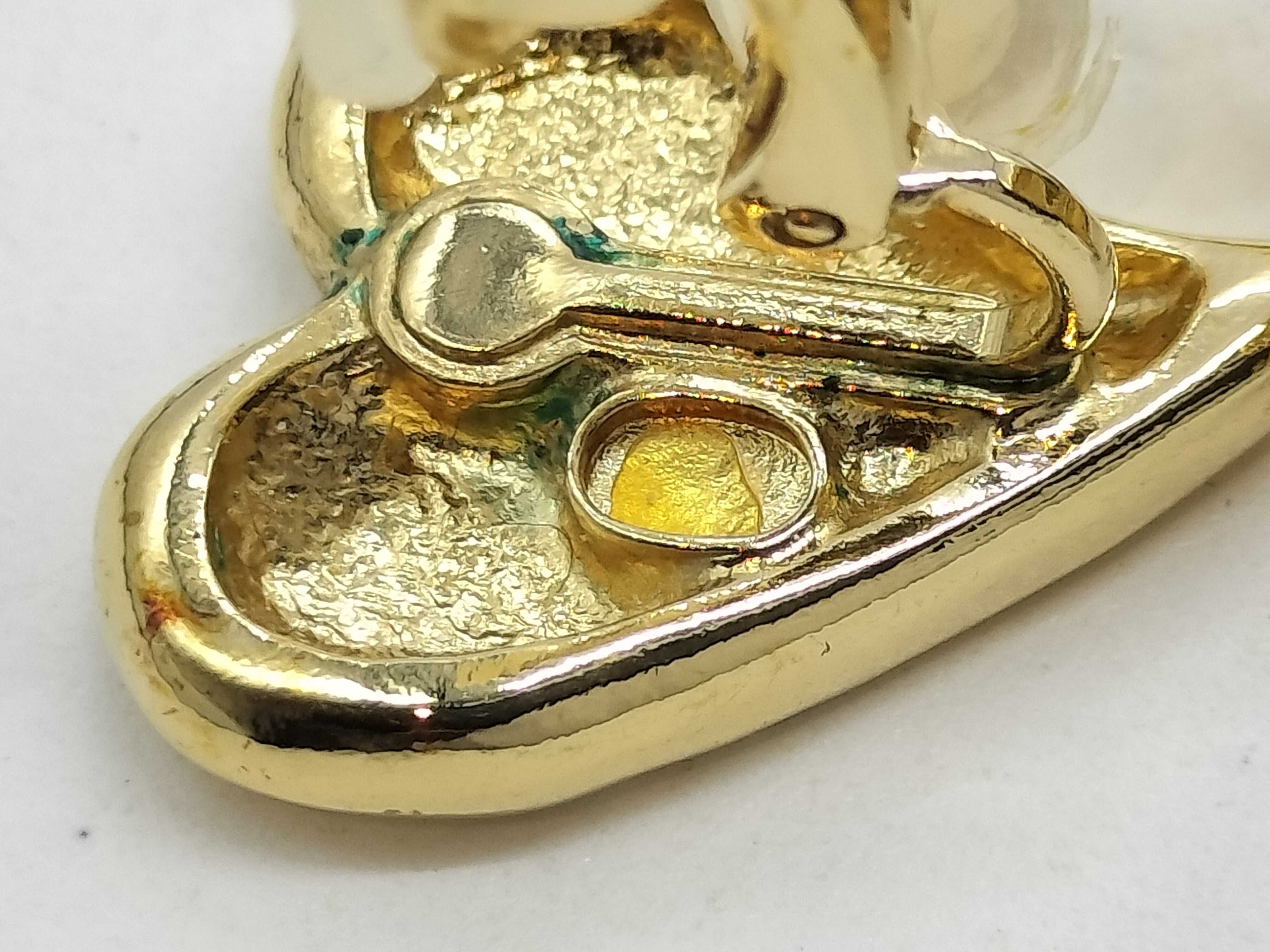 Heart Earrings A22P Coco Mark Earrings — view 7