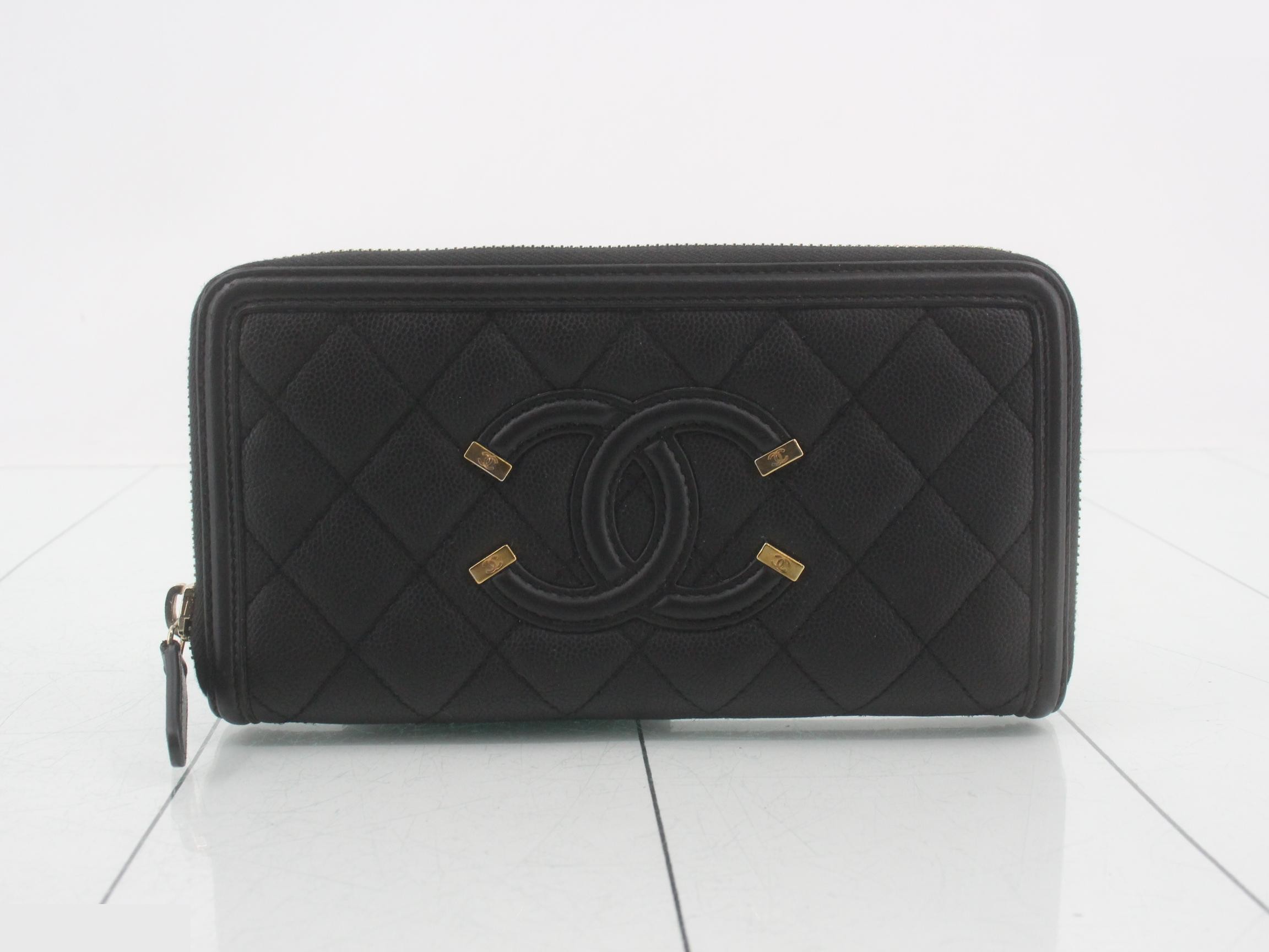 CC Filigree Matelassé Wallet, Series 25