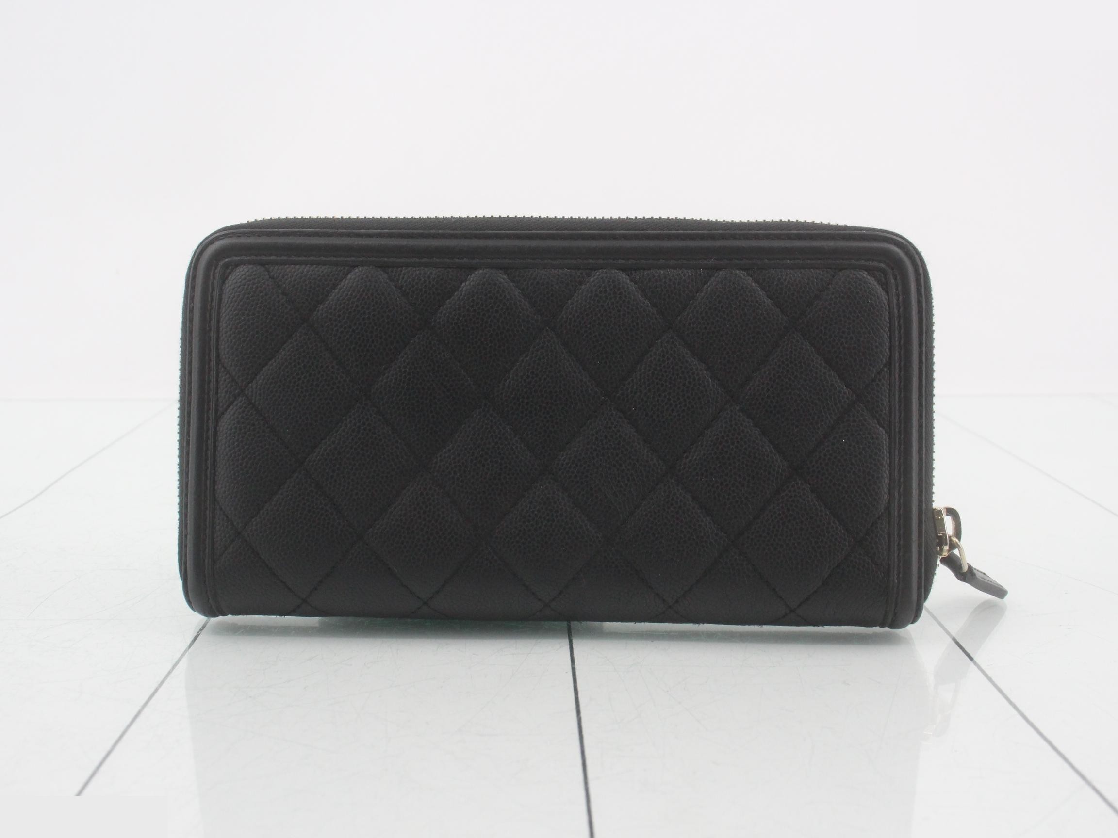 CC Filigree Matelassé Wallet, Series 25 — view 2