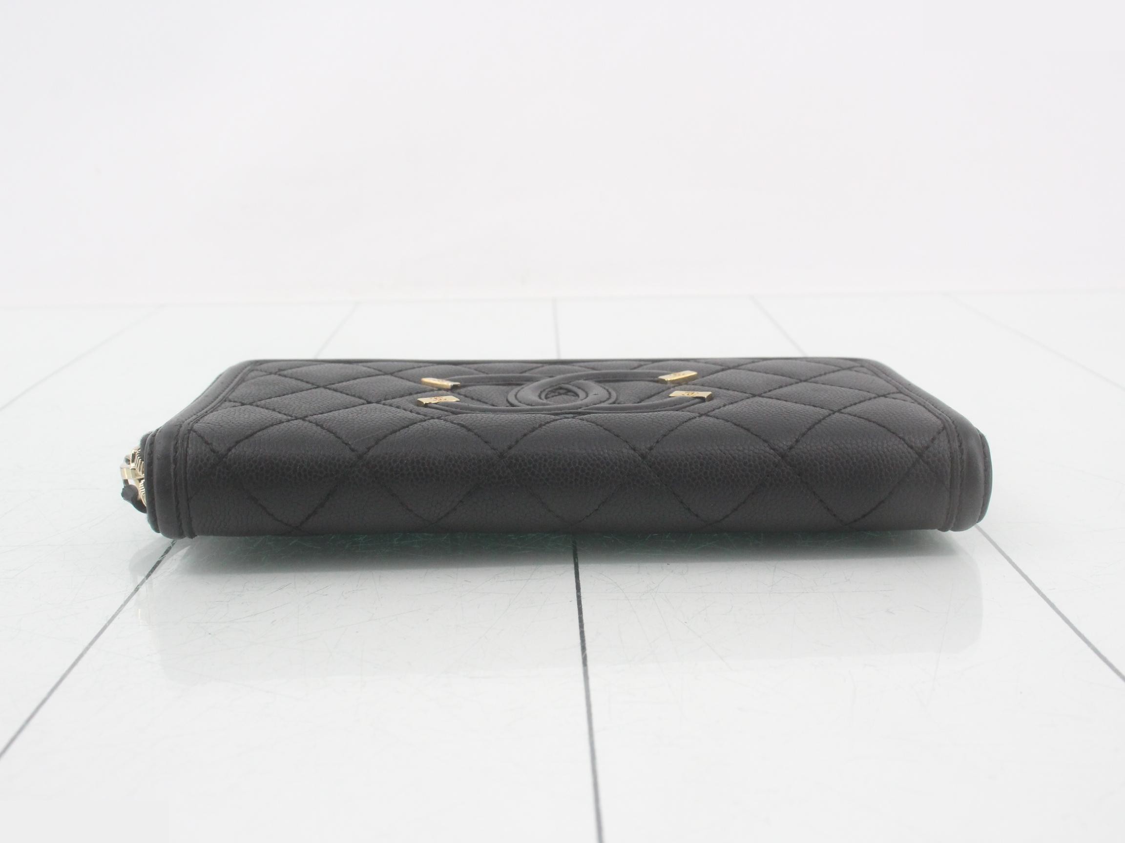 CC Filigree Matelassé Wallet, Series 25 — view 3
