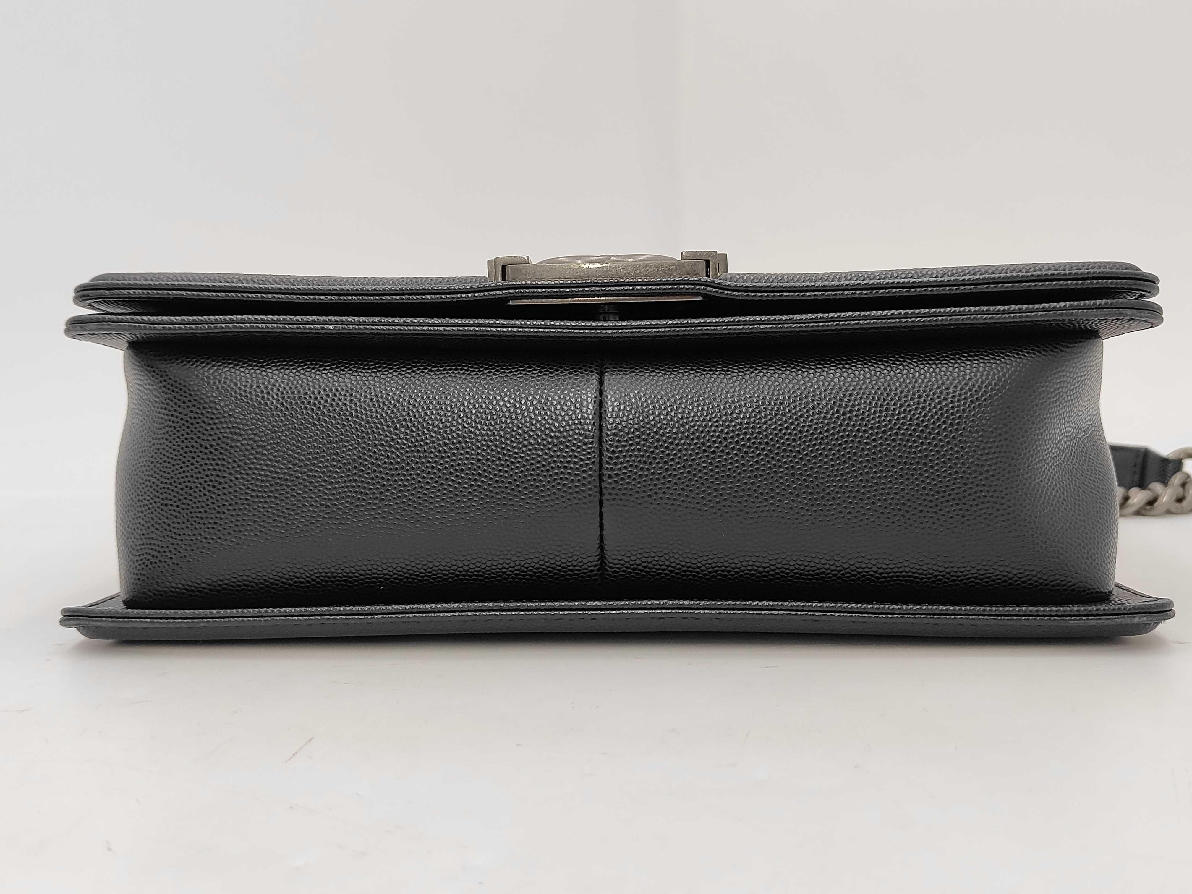 Boy Chanel 25 Caviar Plate Shoulder Bag — view 6