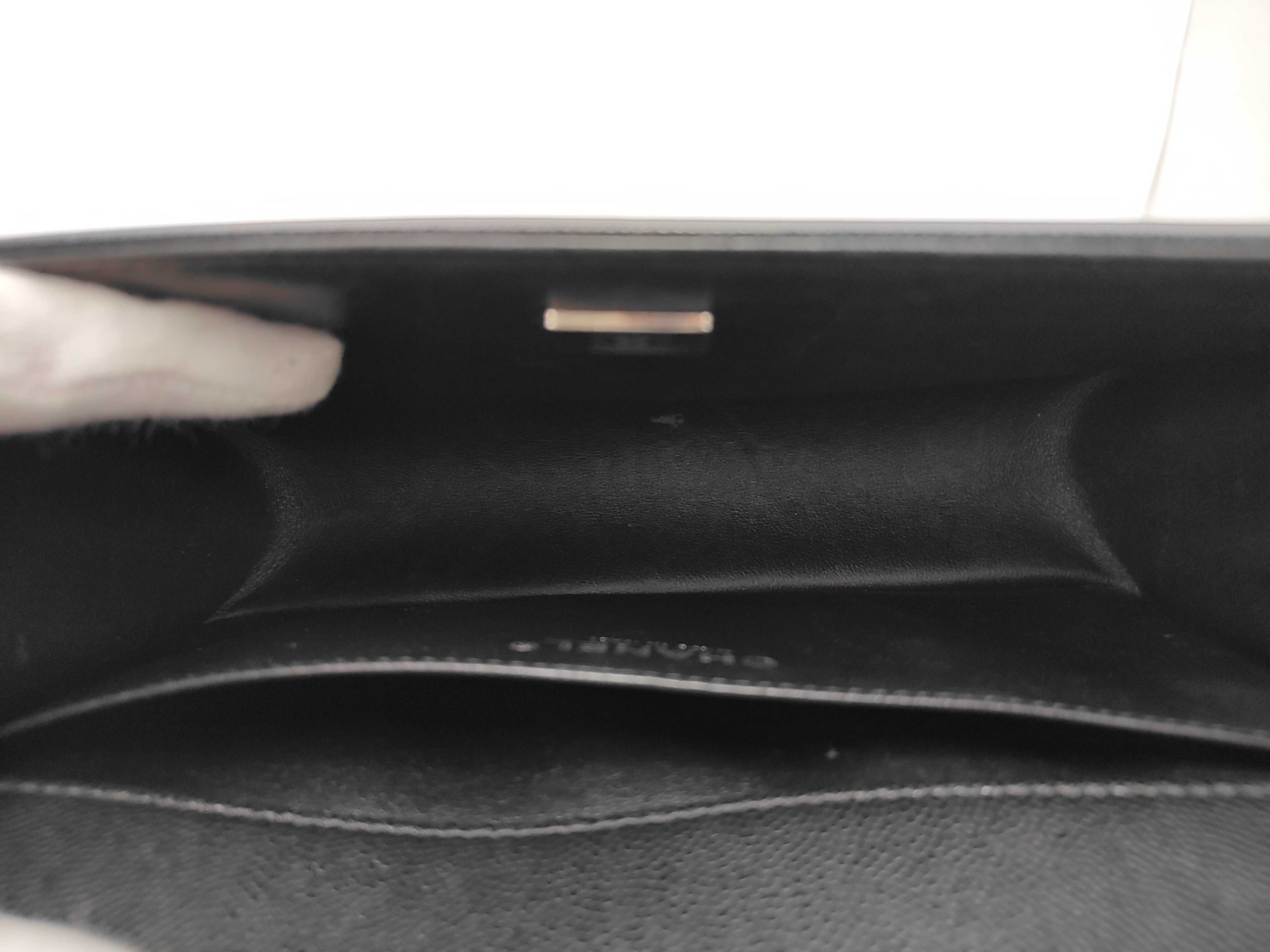Boy Chanel 25 Caviar Plate Shoulder Bag — view 8