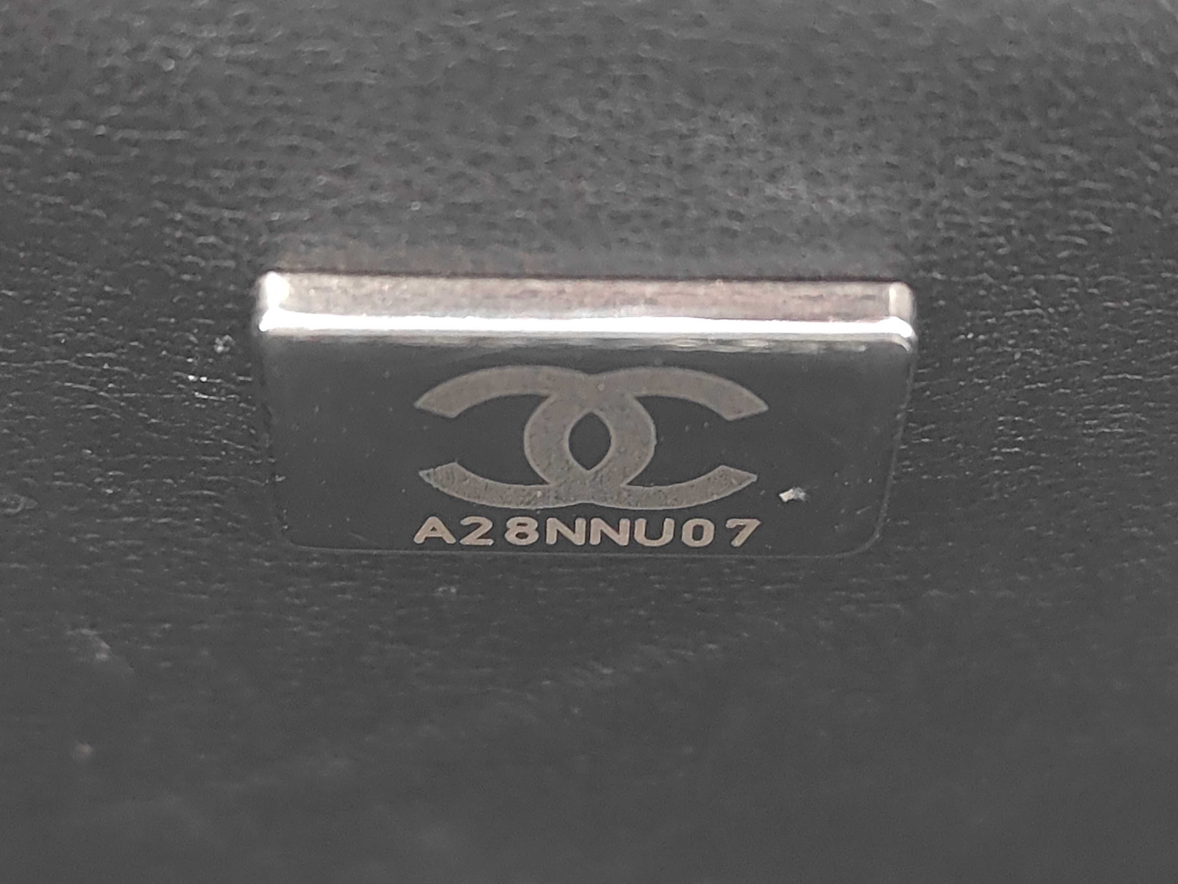 Boy Chanel 25 Caviar Plate Shoulder Bag — view 10