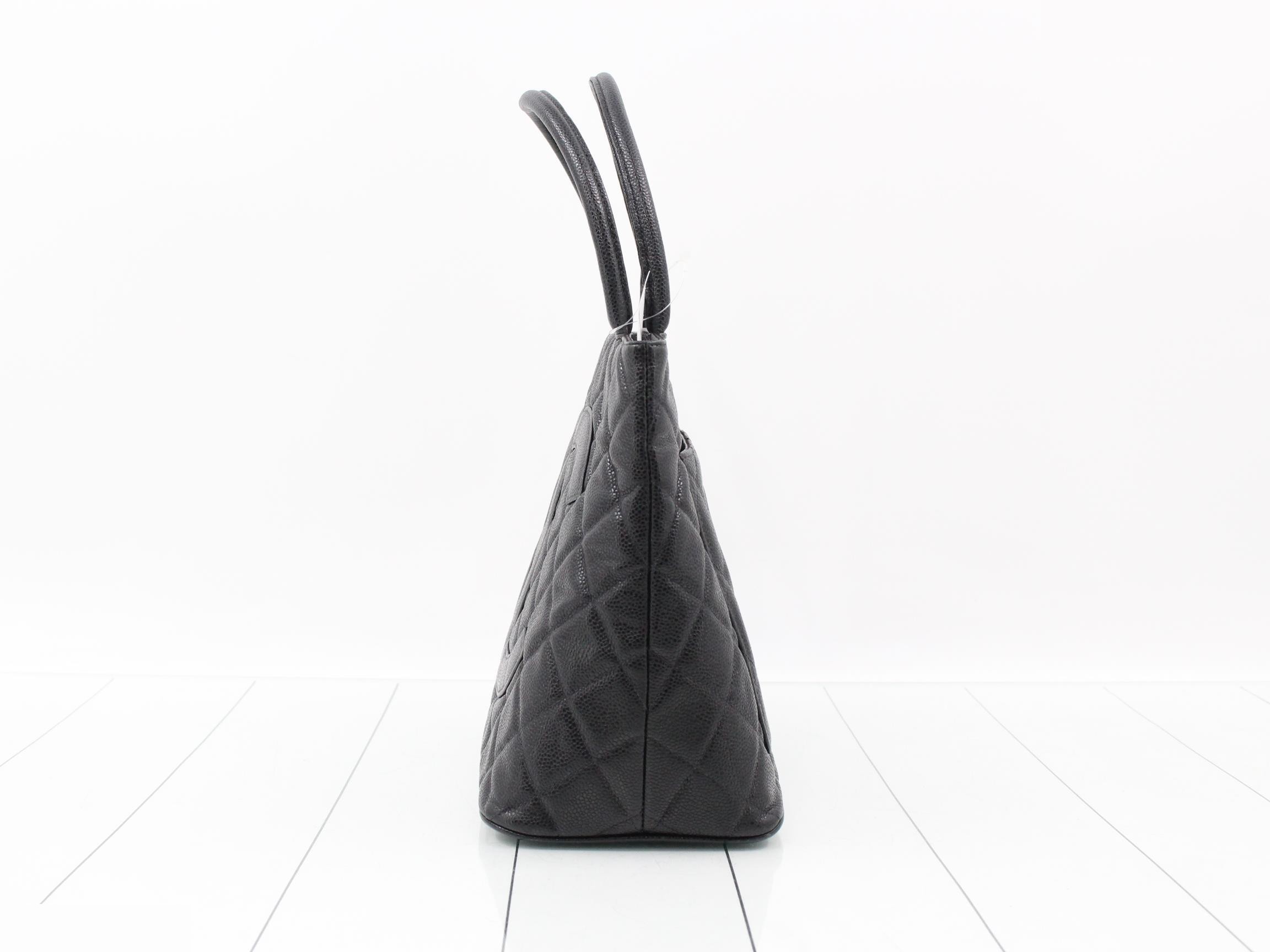 Reissue tote bag, caviar leather, handbag, item number 8. — view 3