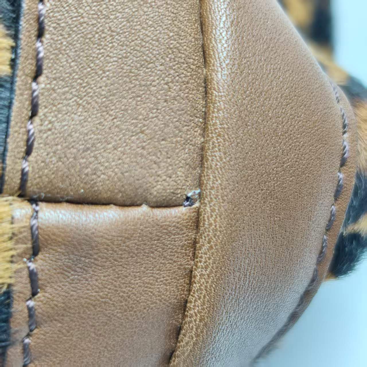 【*Shipped from: China*】BURBERRY Pony Hair Shoulder Bag — view 11