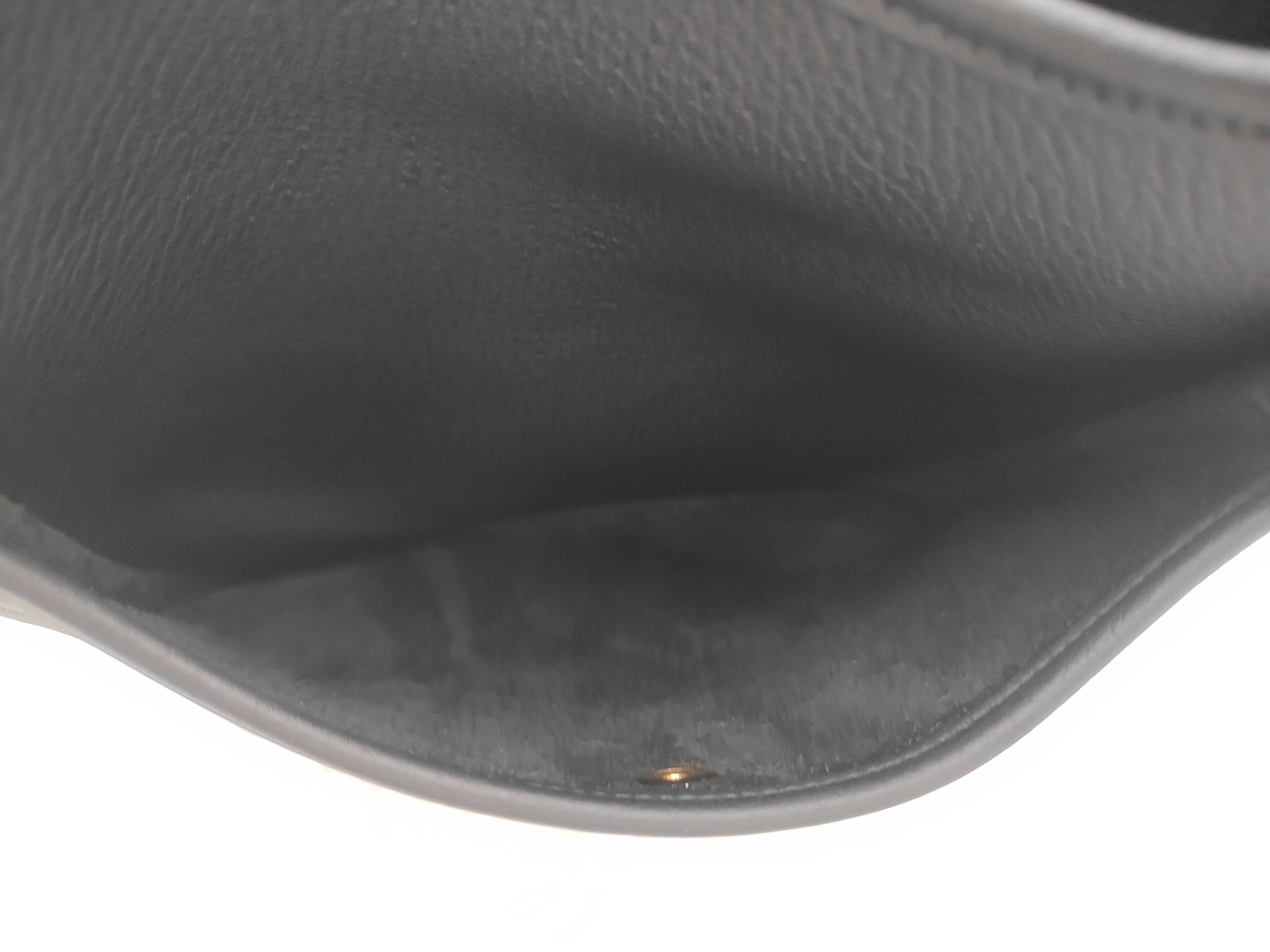 Evelyne 23 Shoulder Bag, Taurillon Clemence Leather, Black, Gold Hardware, G Stamp — view 6