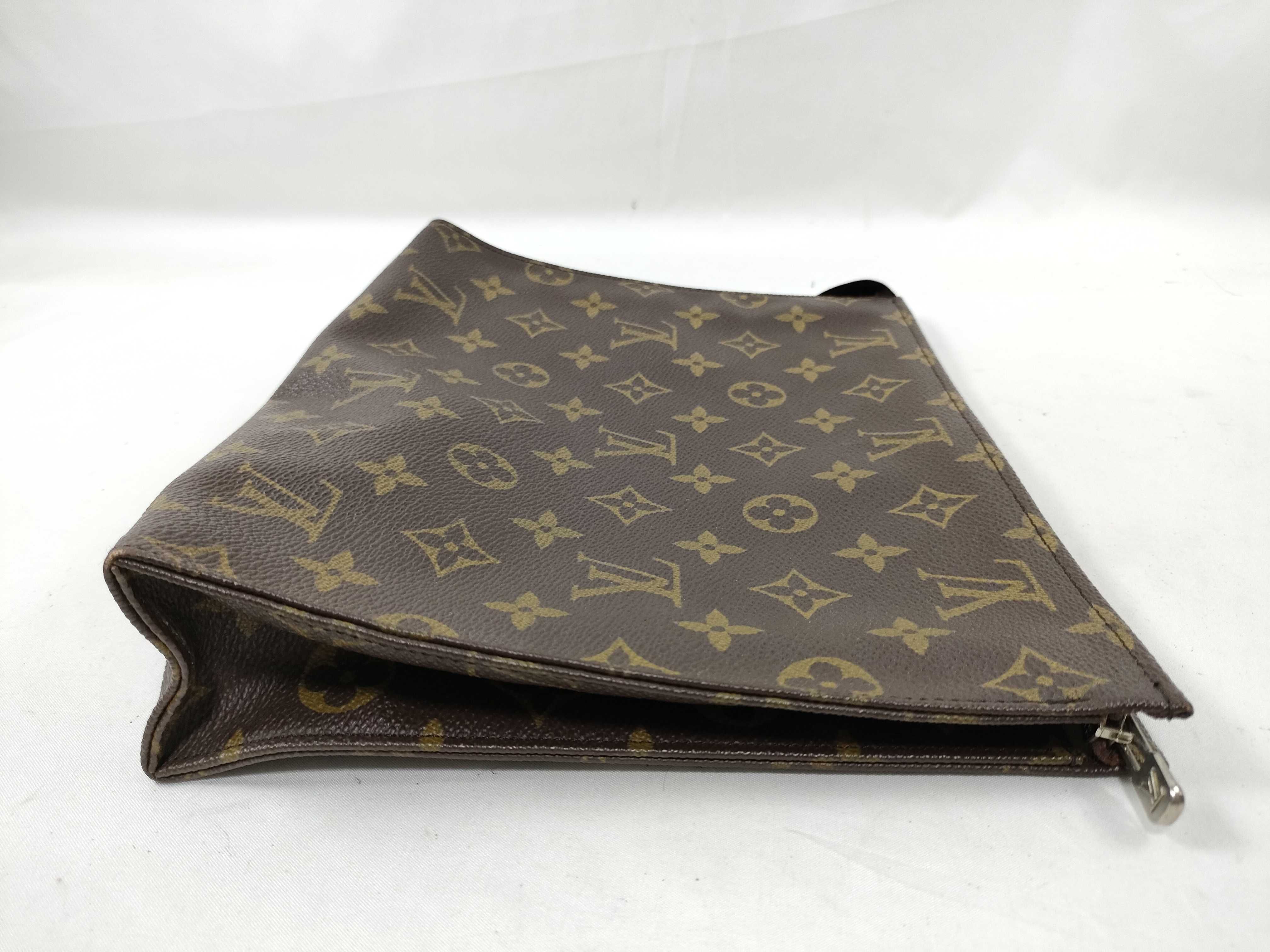 Monogram Louis Vuitton M47542 Pouch — view 5