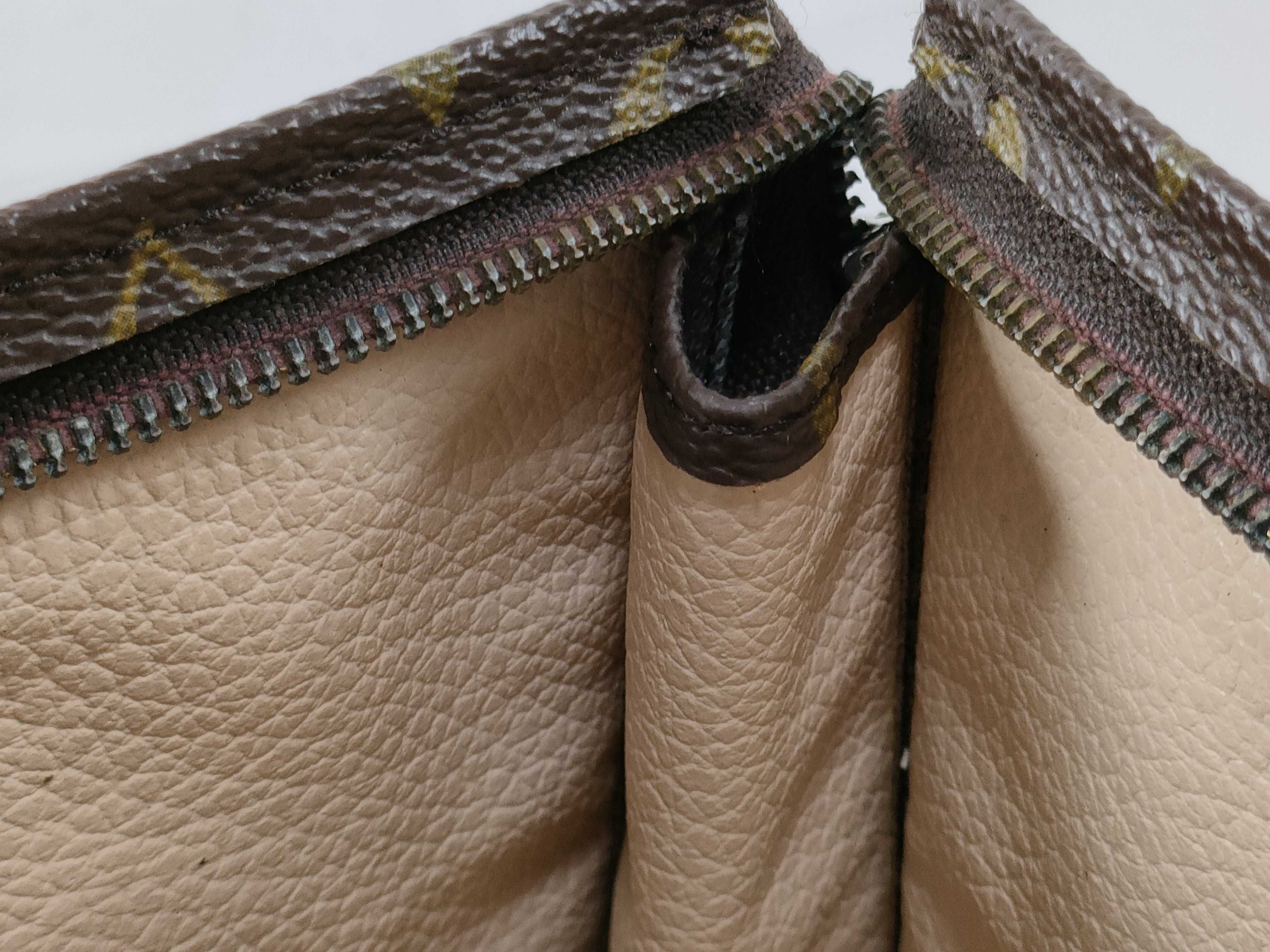 Monogram Louis Vuitton M47542 Pouch — view 9