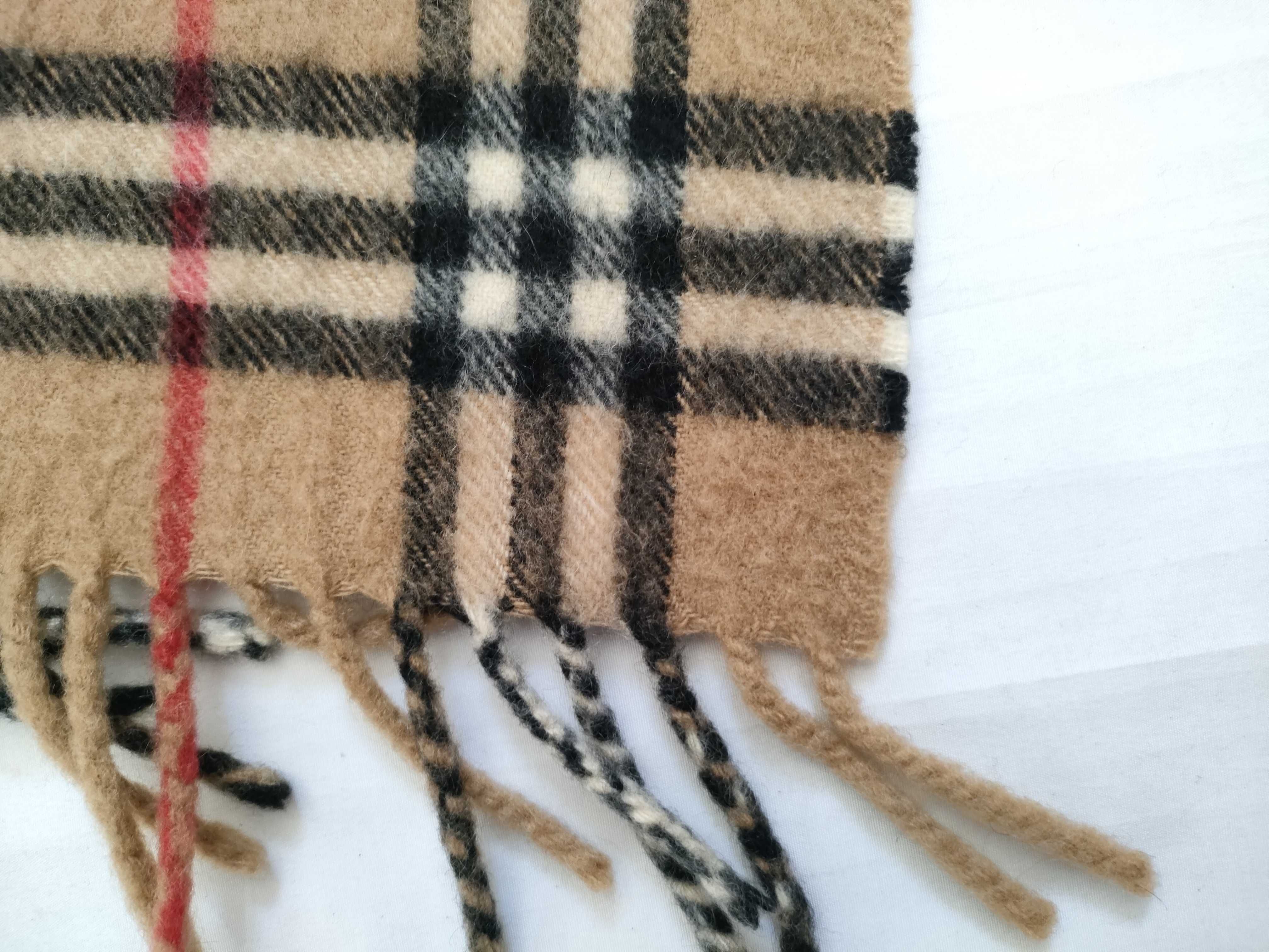 100% Cashmere Scarf, Nova Check Pattern, and other accessories. — view 4