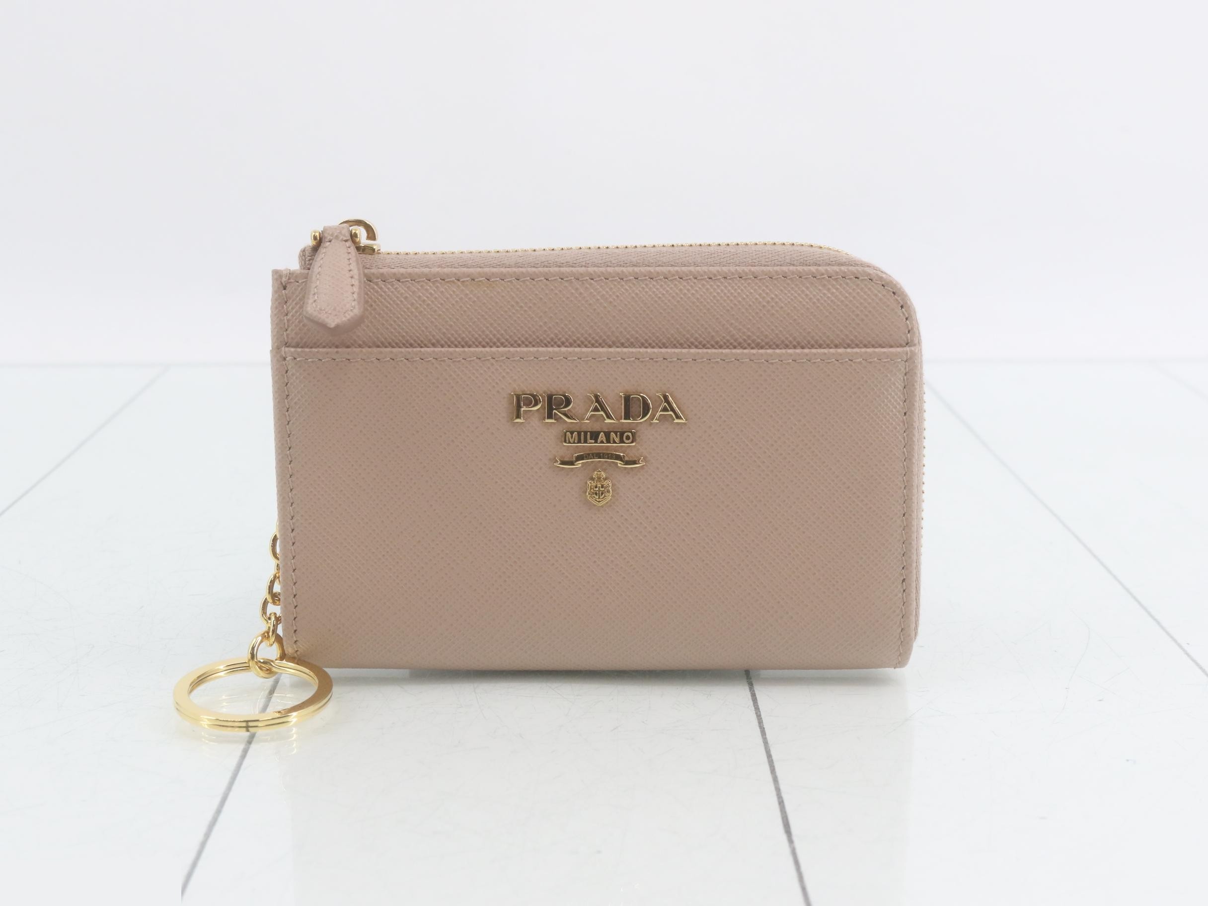 Saffiano coin case with key ring, unused.