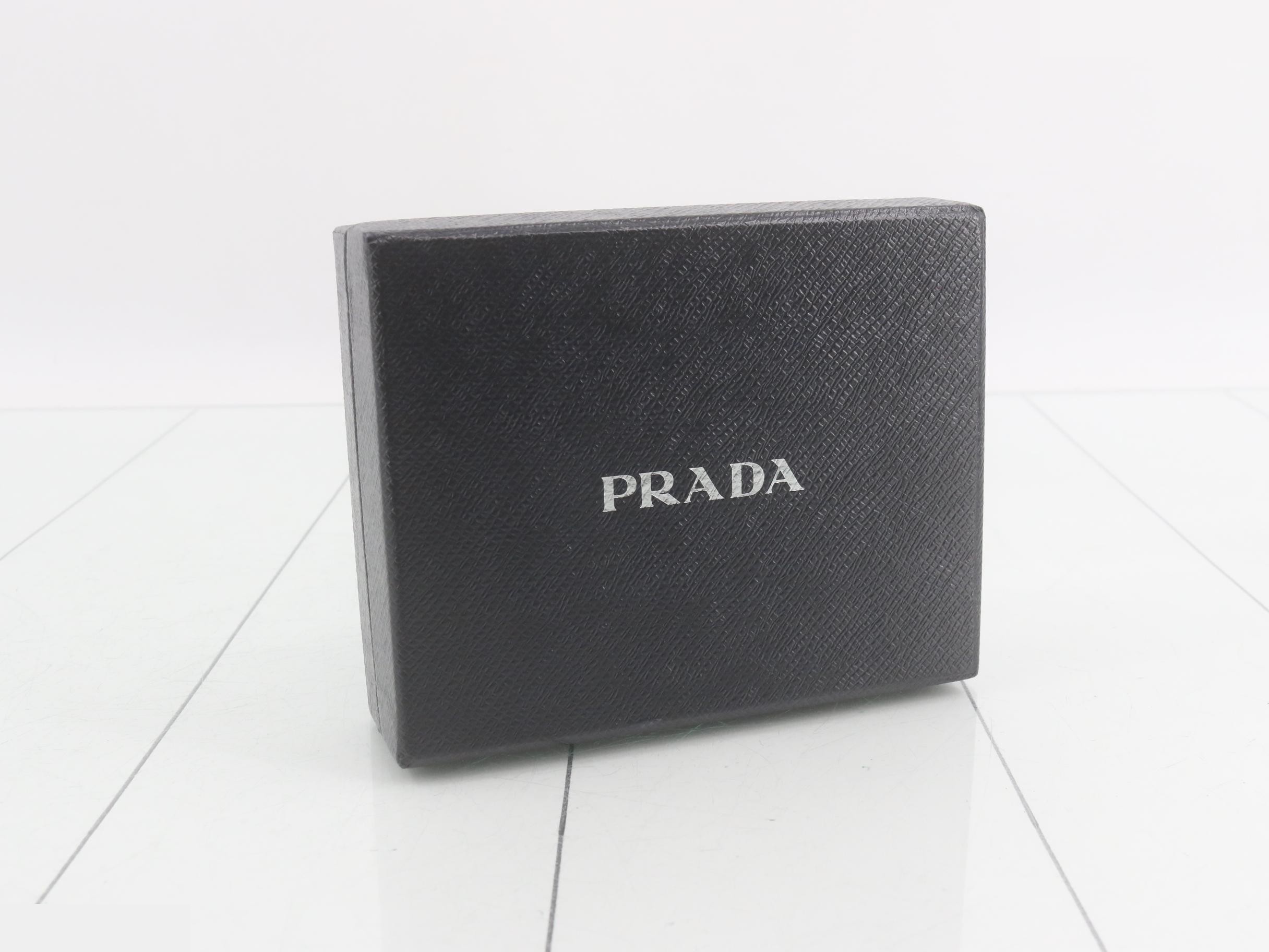 Saffiano coin case with key ring, unused. — view 5