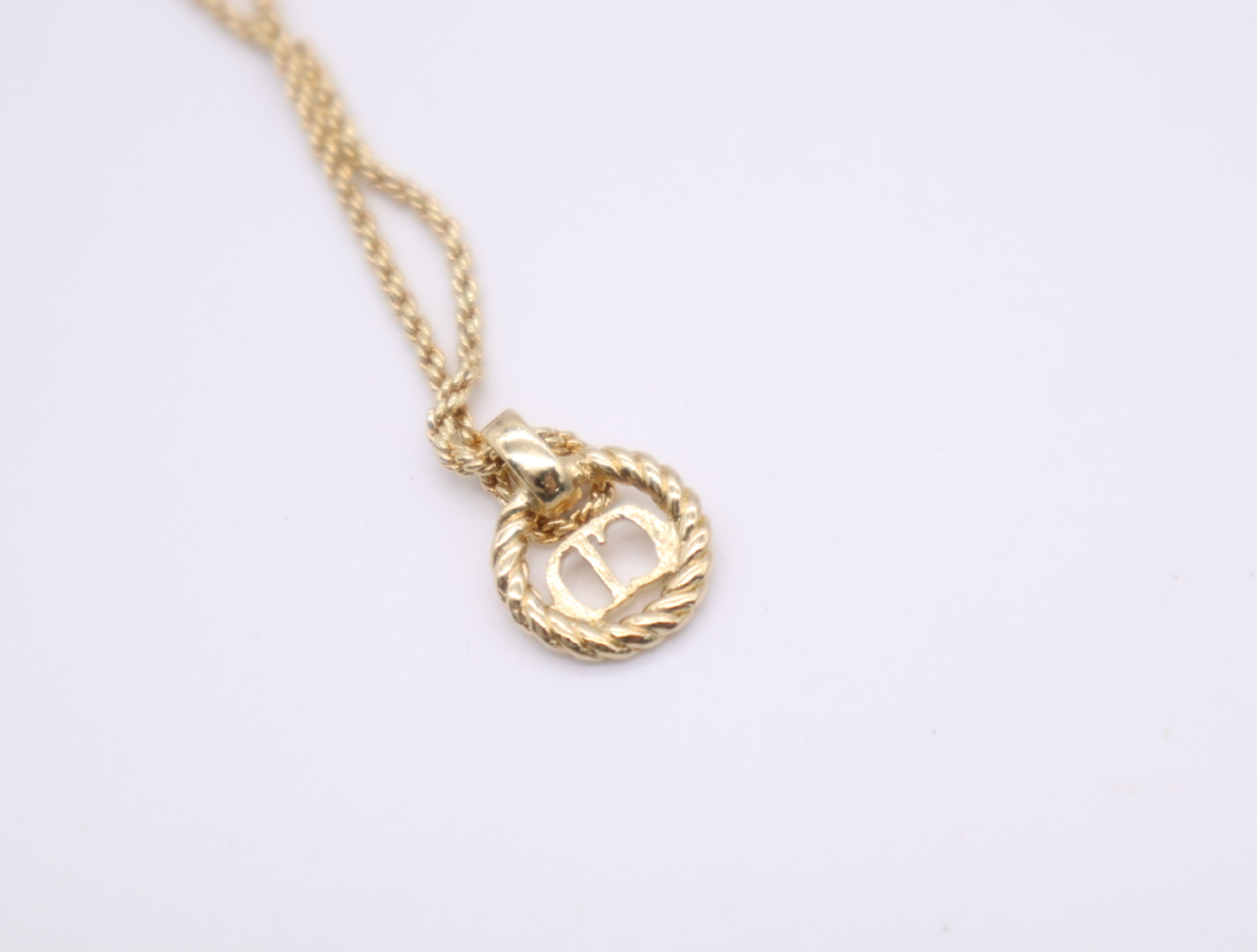 GPCD logo circle motif chain necklace, with box. — view 4