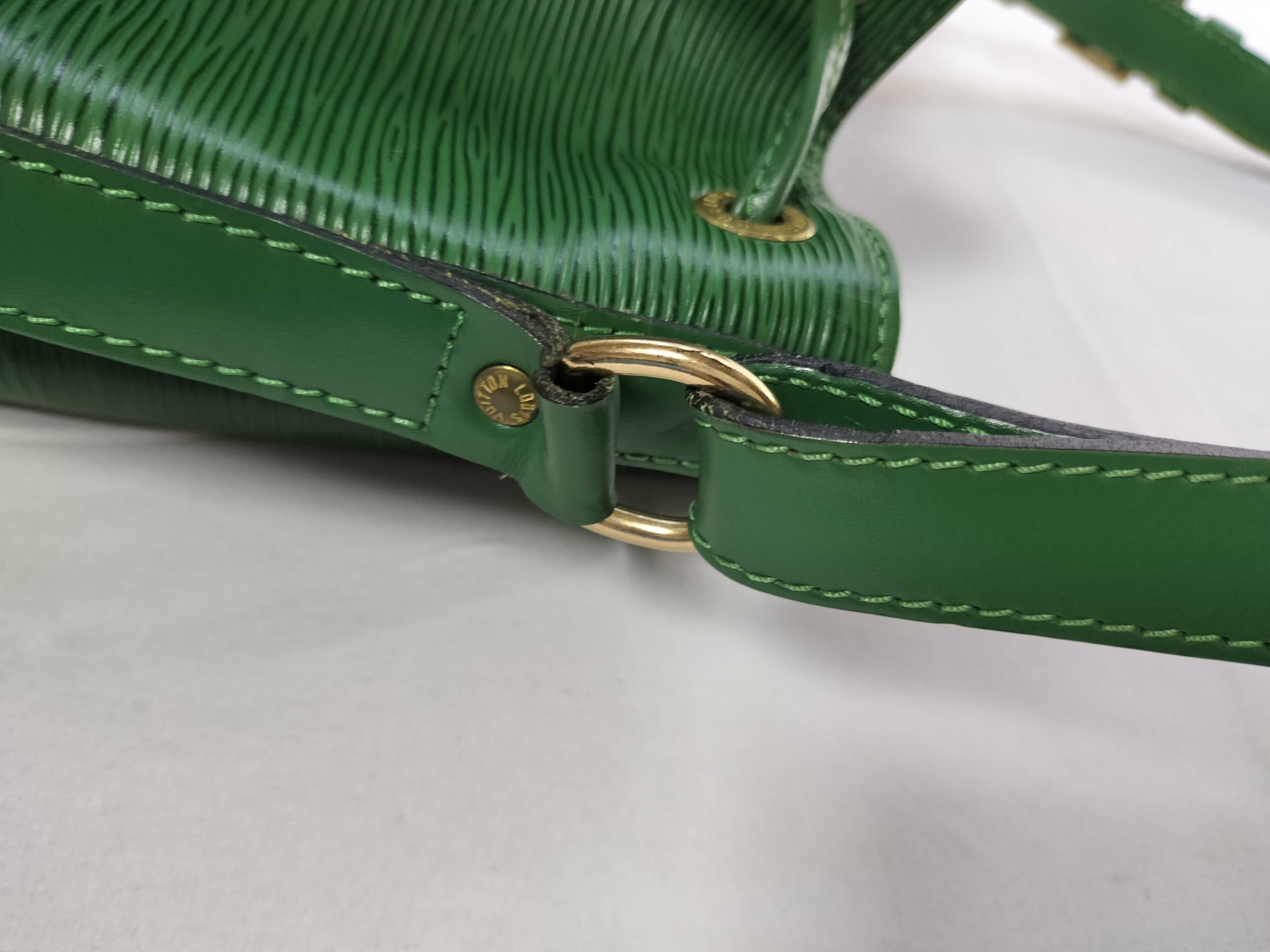 Epi Noe Green Shoulder Bag — view 5