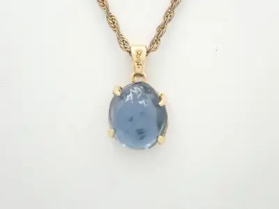 Necklace, chain approximately 42cm